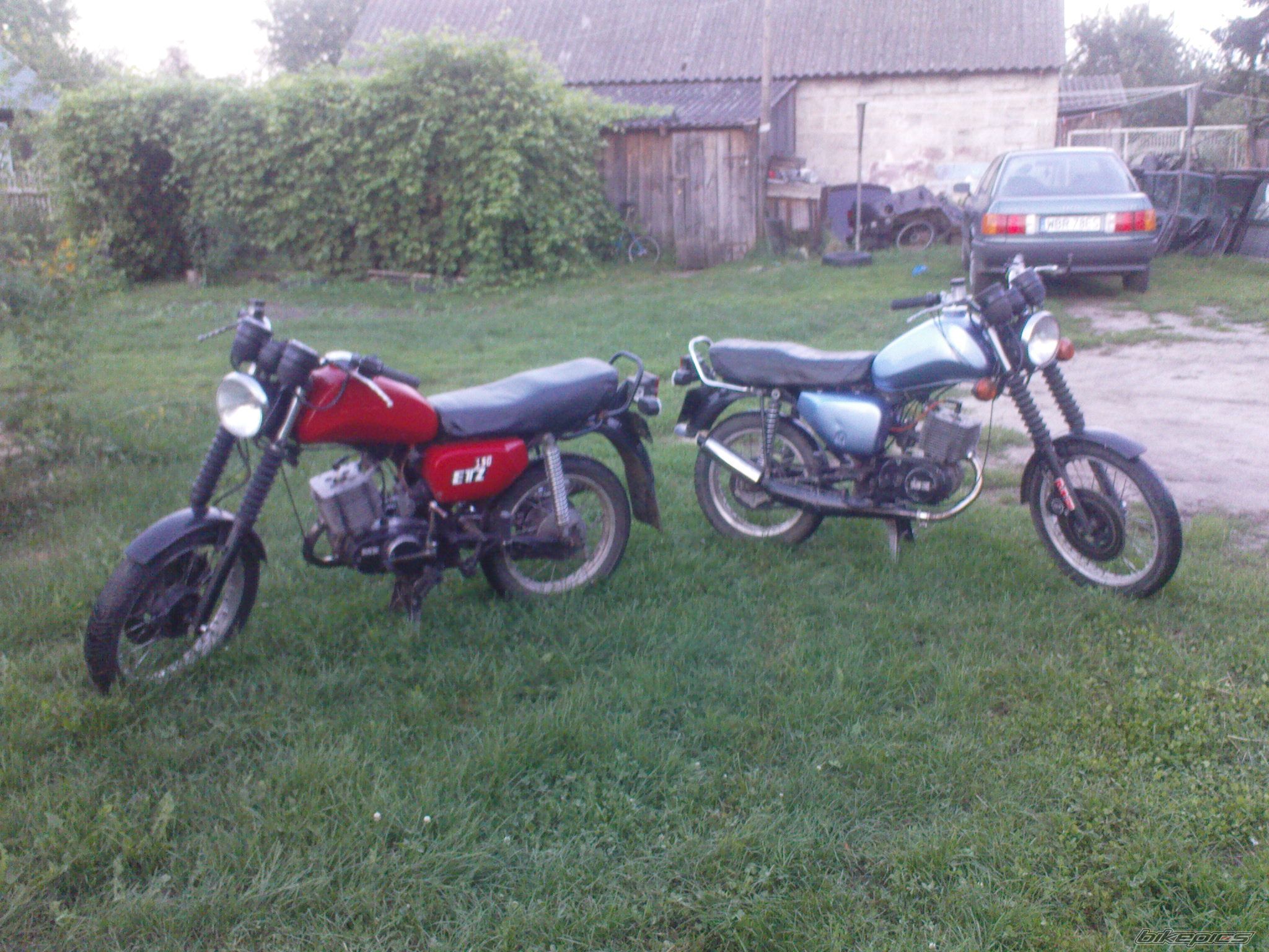 Photo 2048223