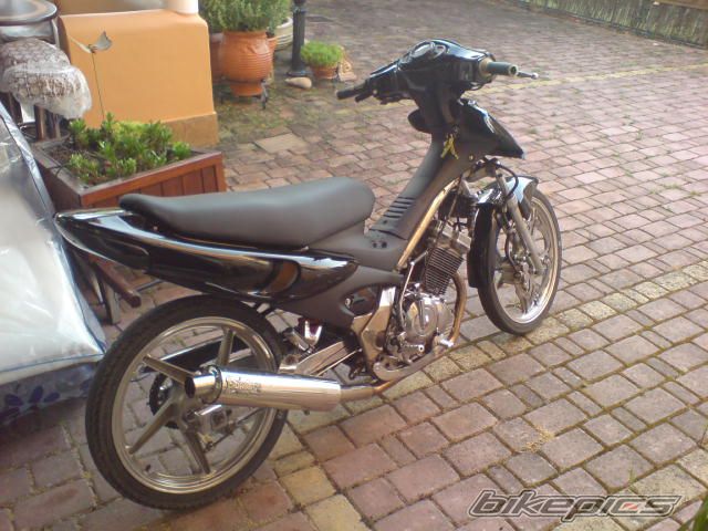 Photo 2048289