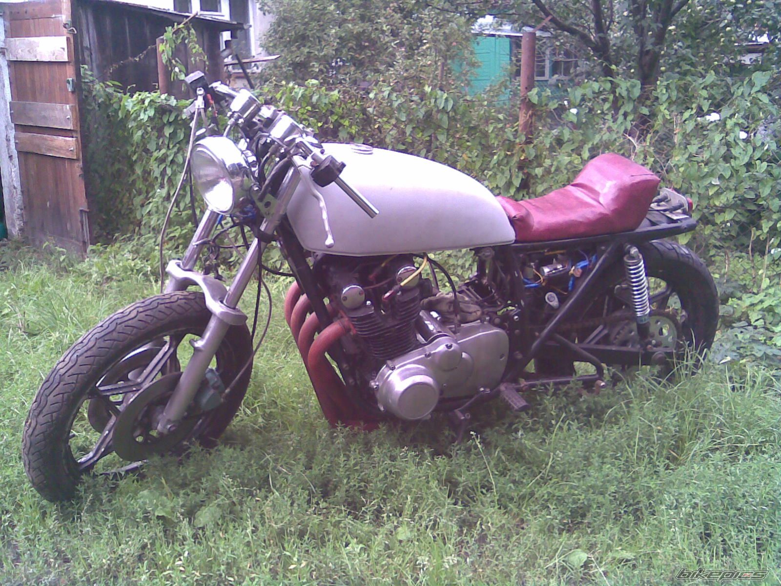 Photo 2048358