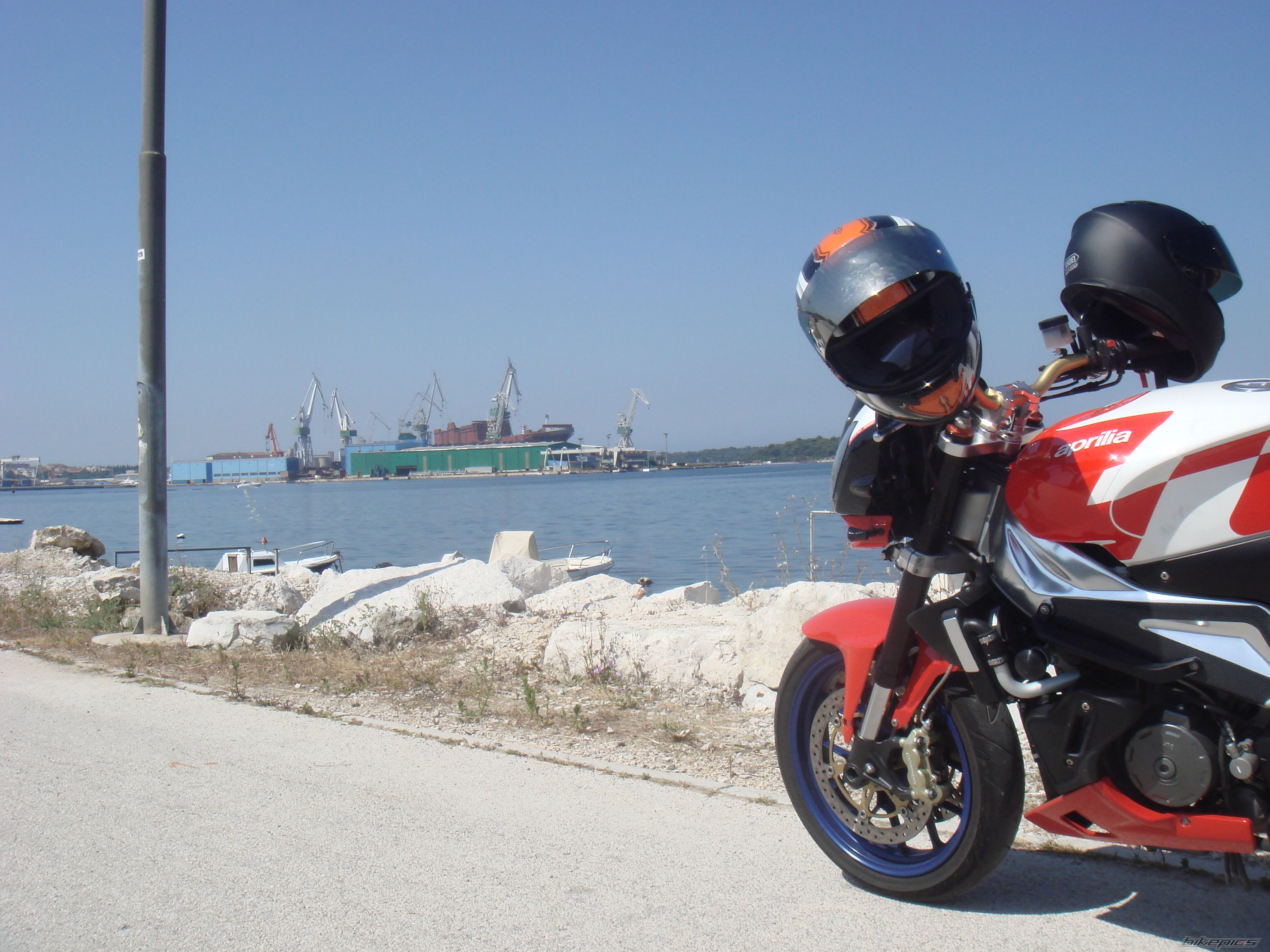 Bike Photo 2048389