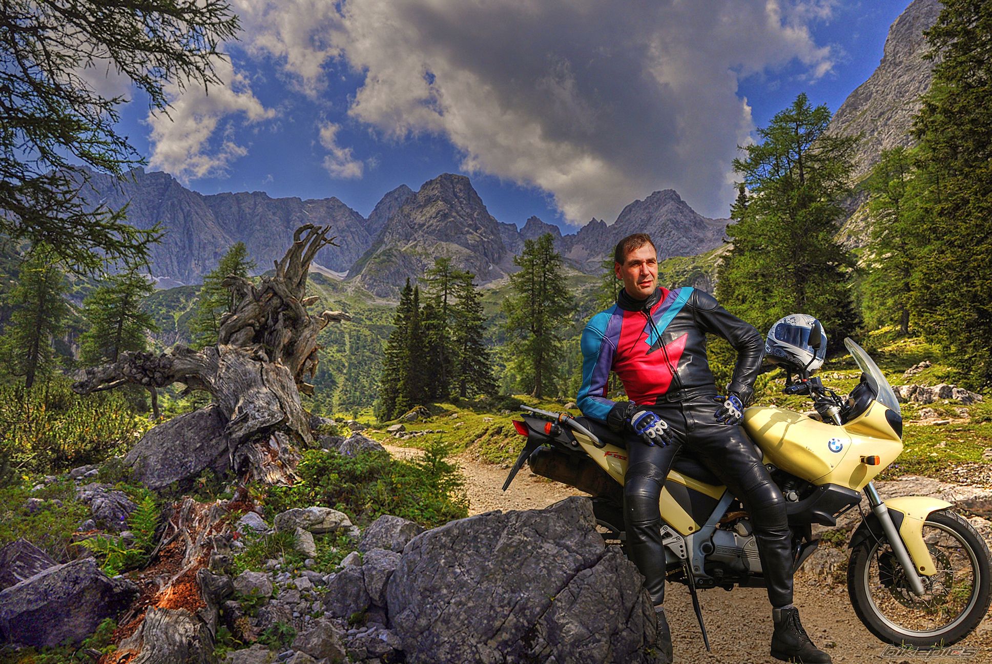Bike Photo 2048587