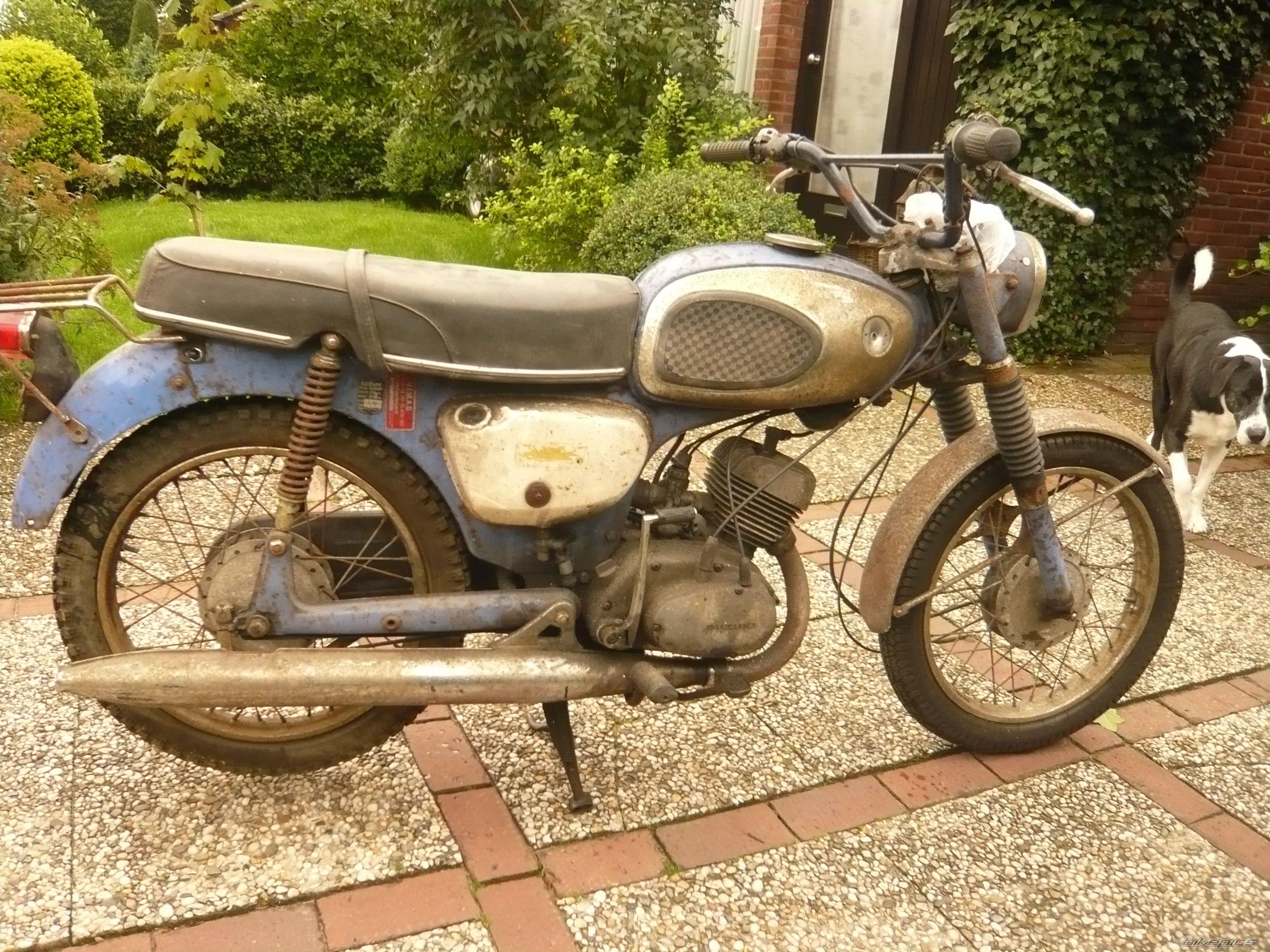 Bike Photo 2048601