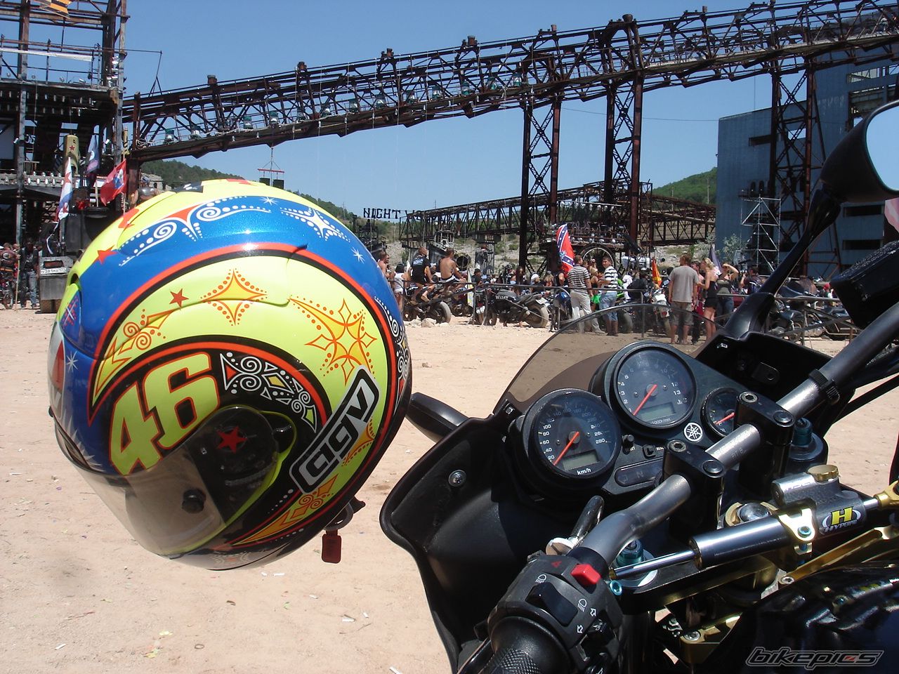 Bike Photo 2048809
