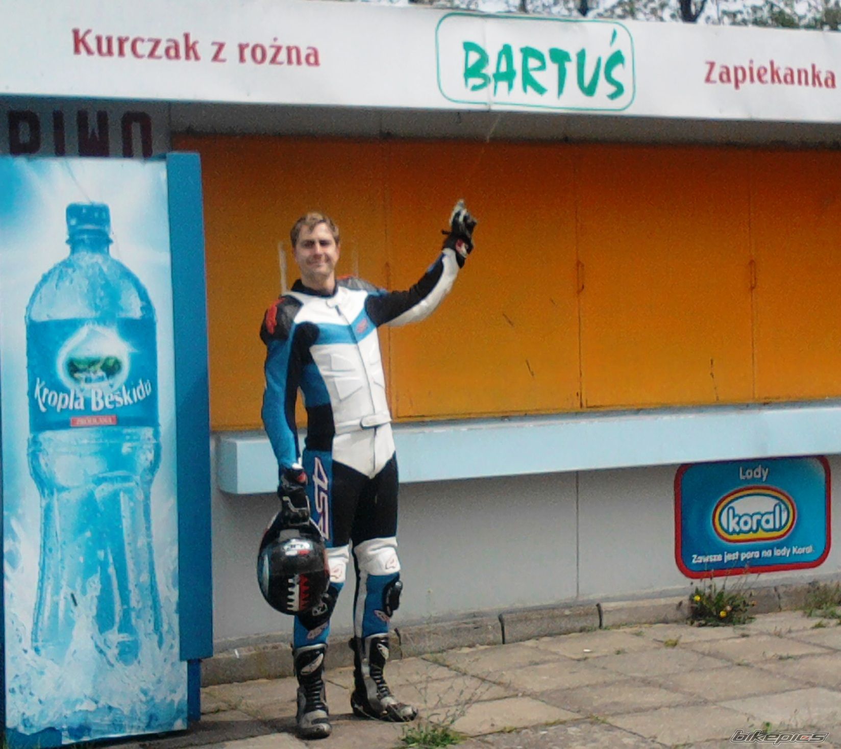 Photo 2048876