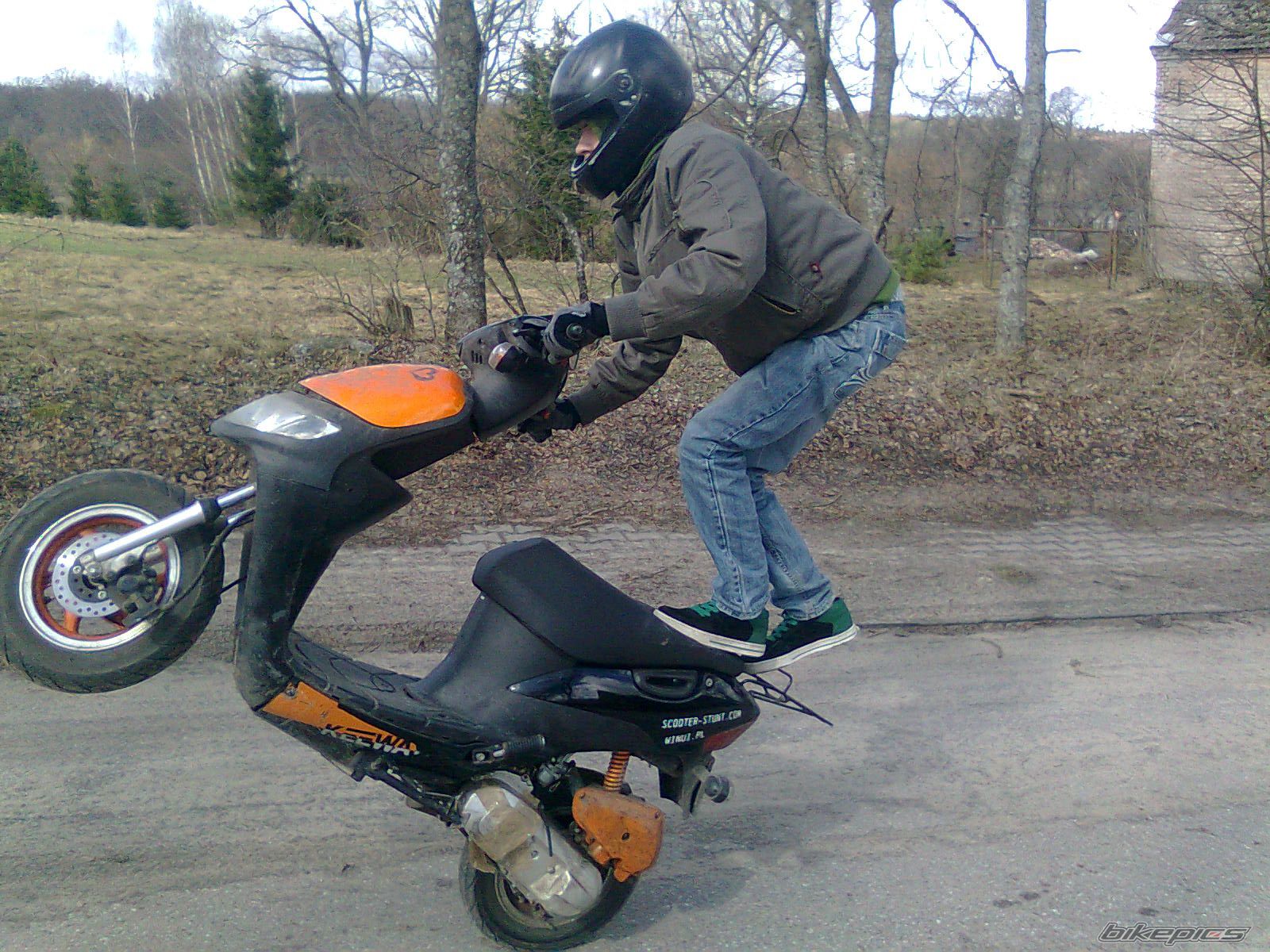Photo 2048883