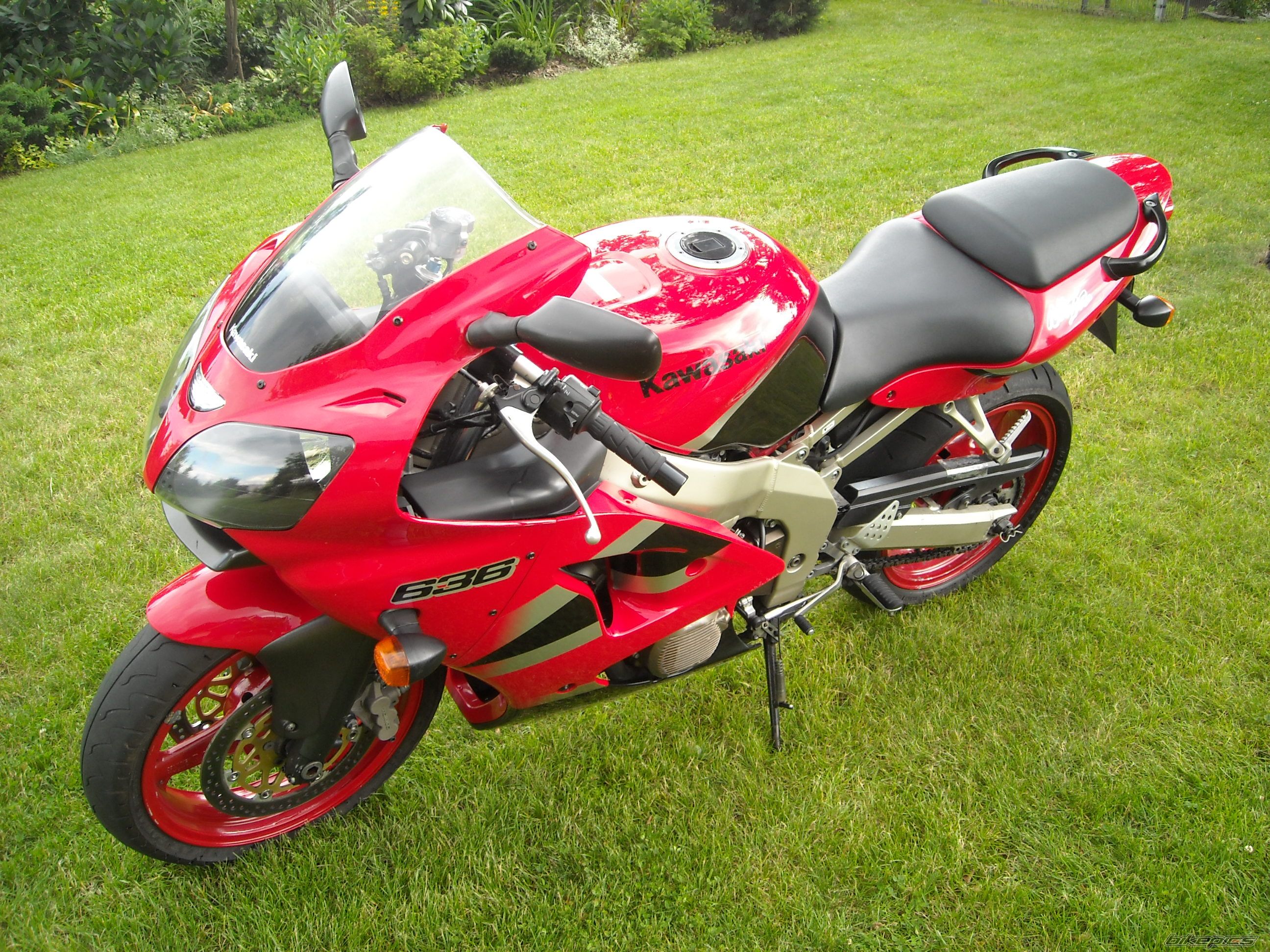 Photo 2048889