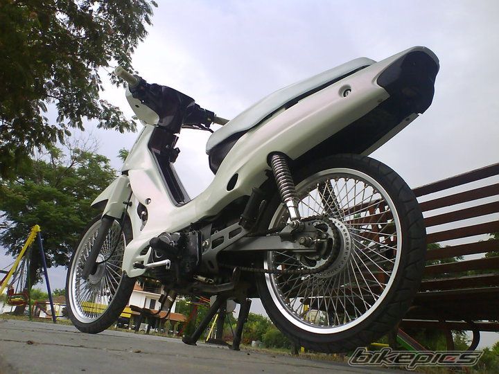 Photo 2048976
