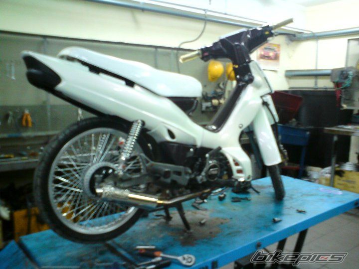 Photo 2048977