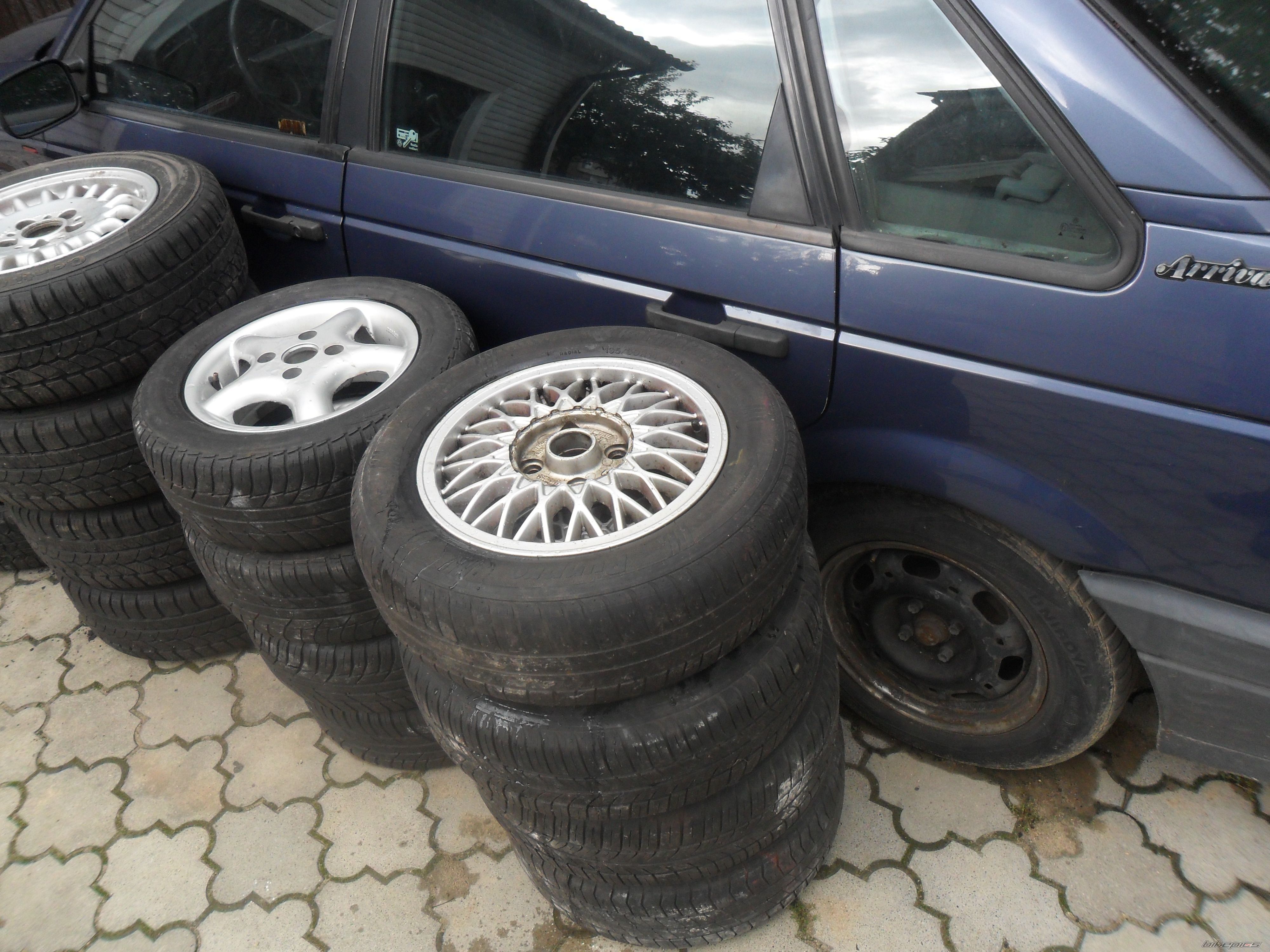 Photo 2049011