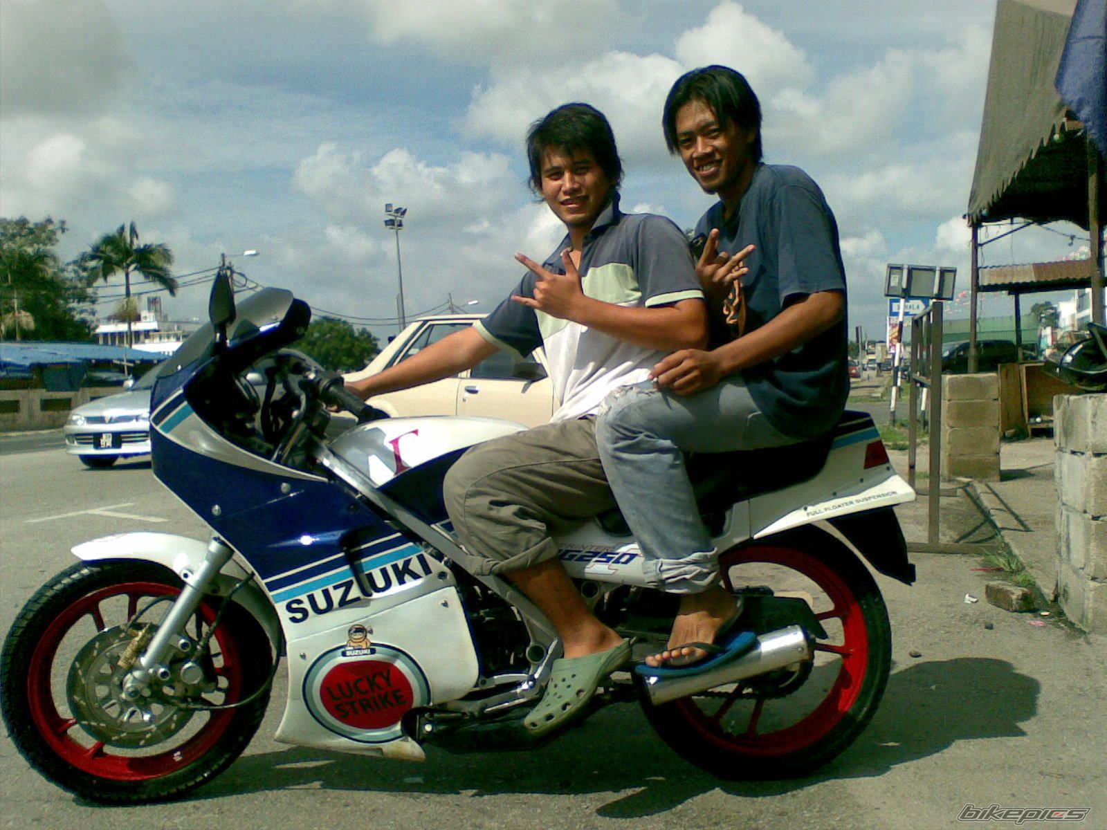 Bike Photo 2049070
