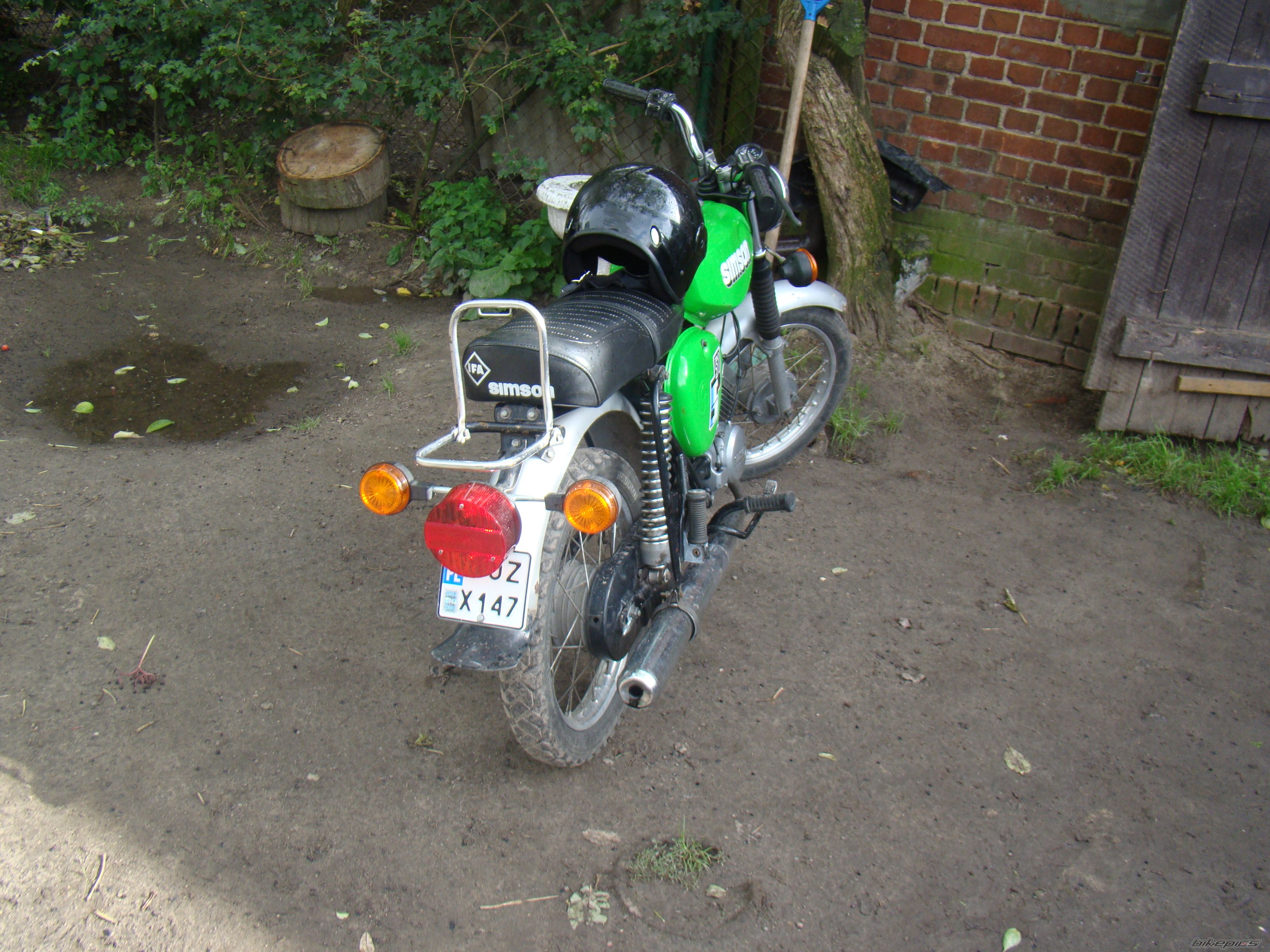 Photo 2049087