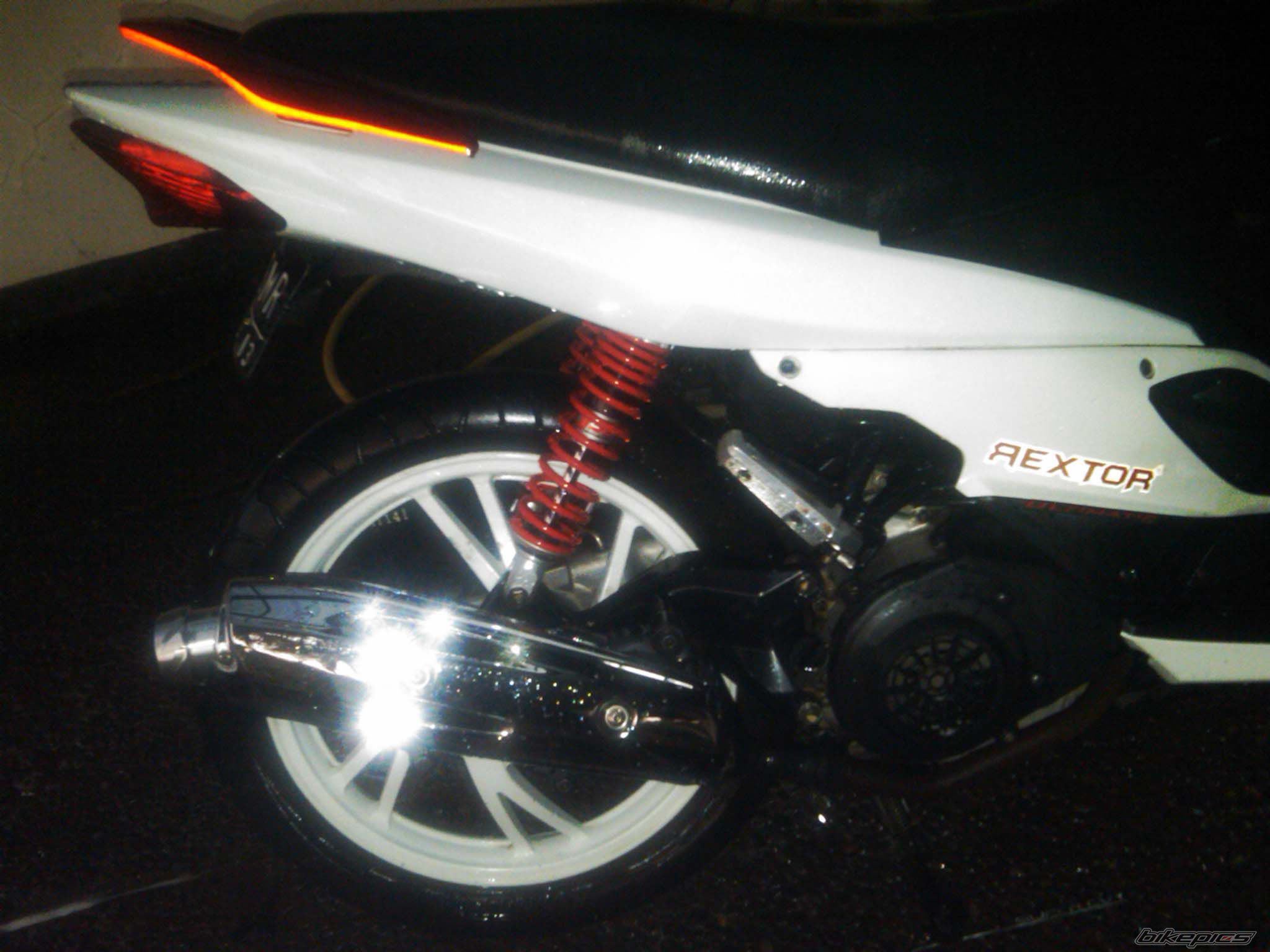 Photo 2049254