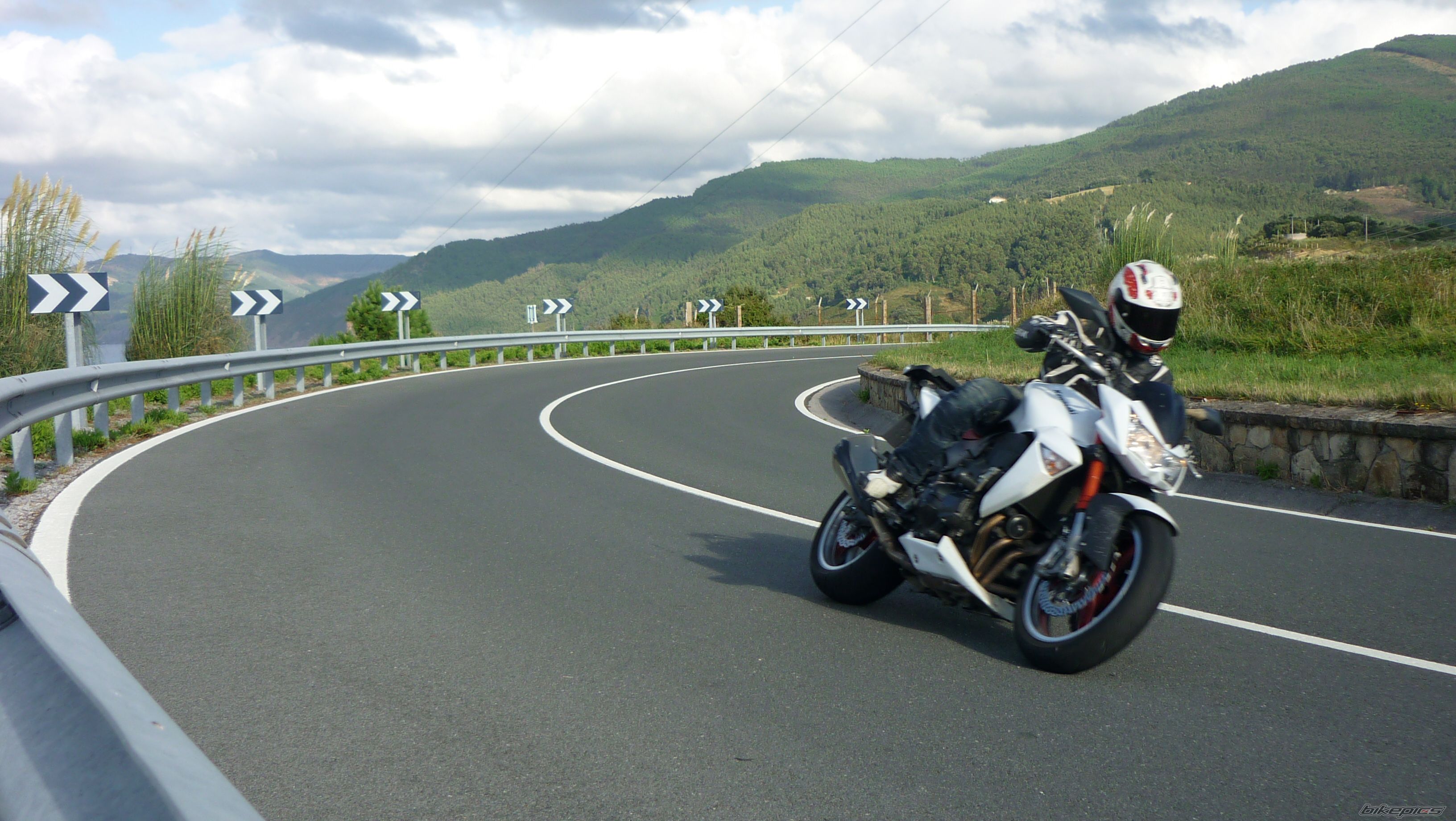 Bike Photo 2049558