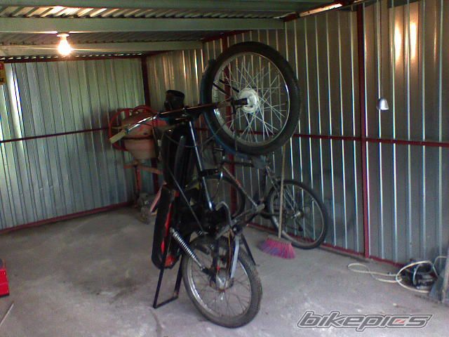 Photo 2049566