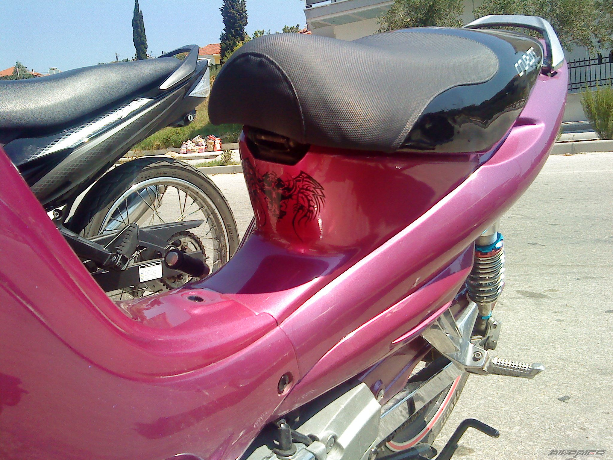 Photo 2049637
