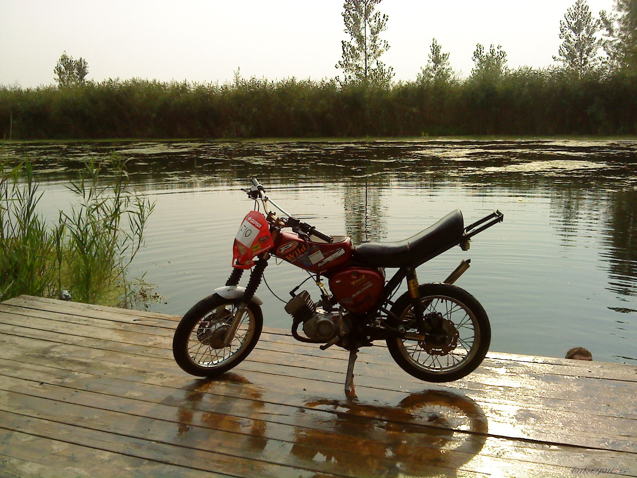 Photo 2049644