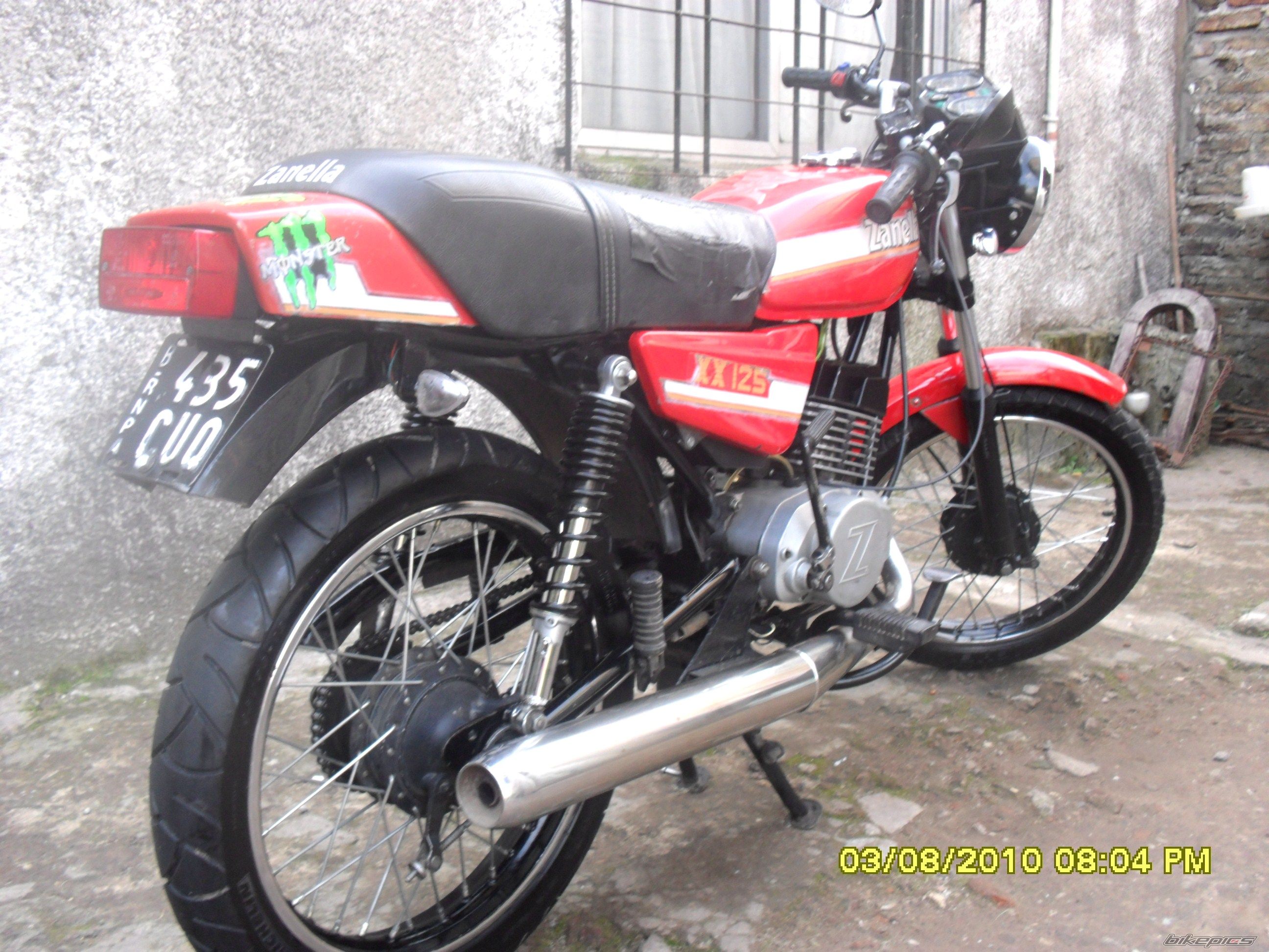 Photo 2049649