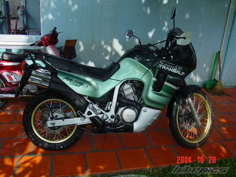 Photo 2049659