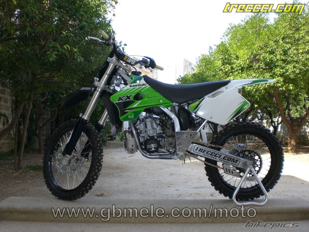 Photo 2049667