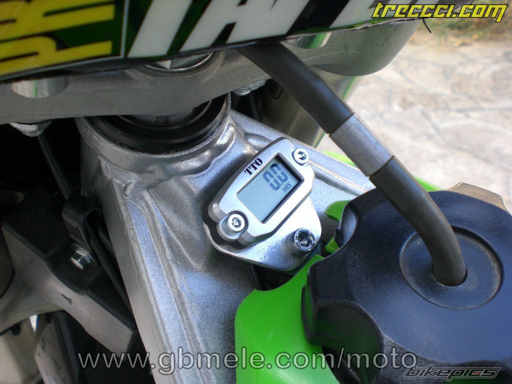 Photo 2049680