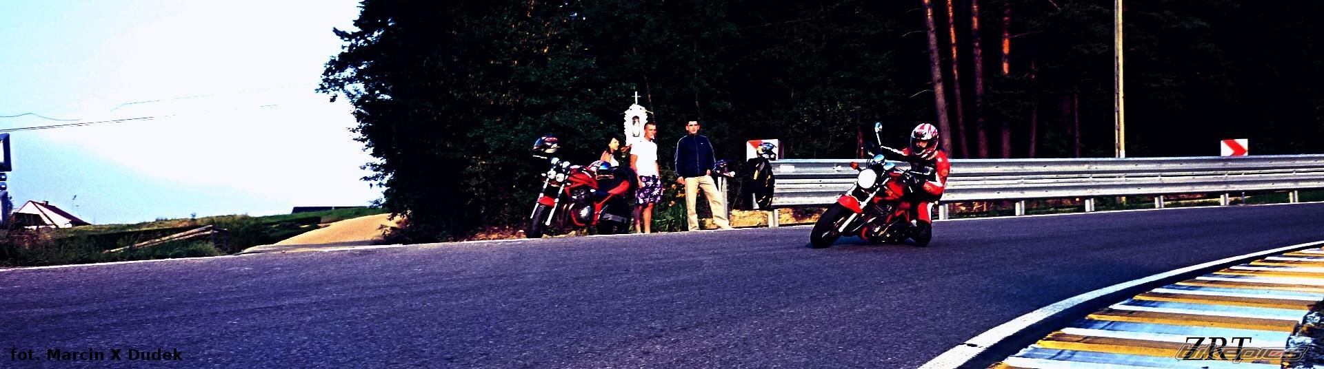 Photo 2049694