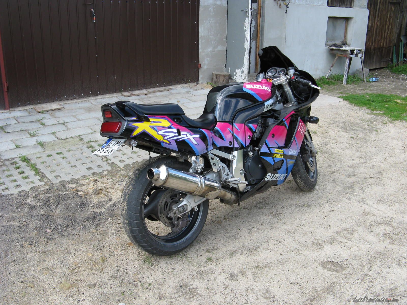 Photo 2049715