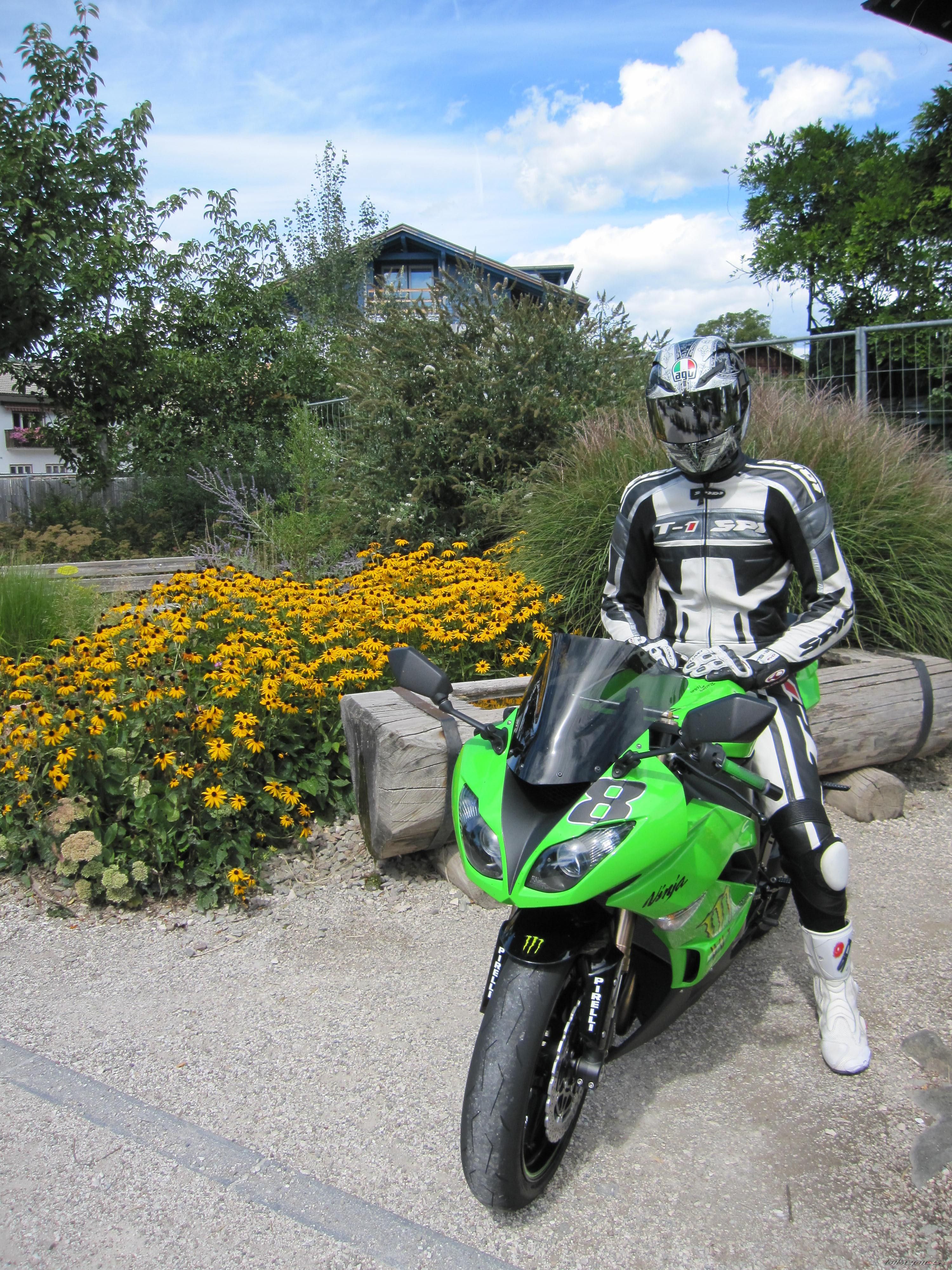 Bike Photo 2049751