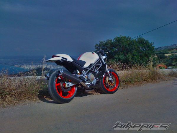 Photo 2049768
