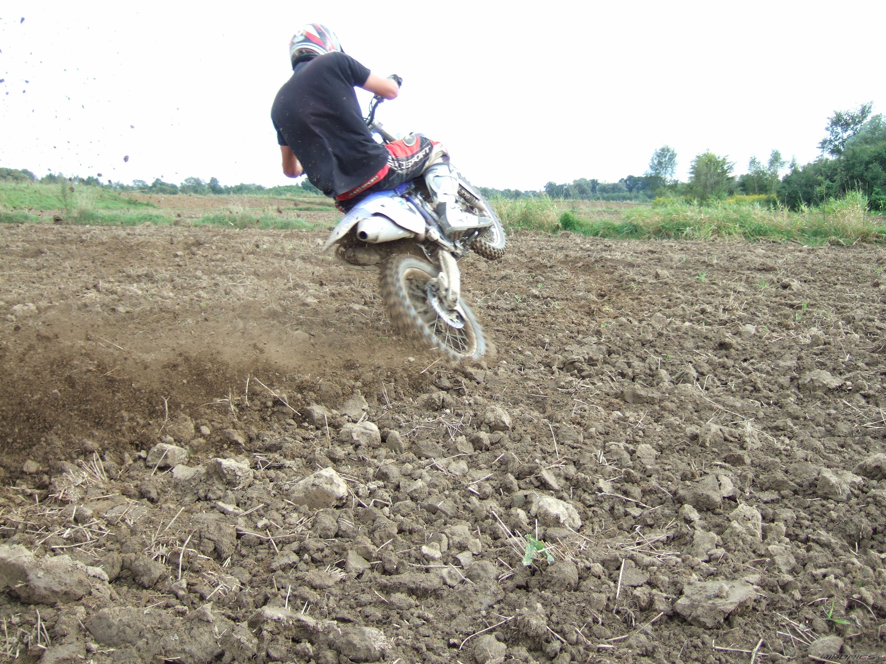 Photo 2049779