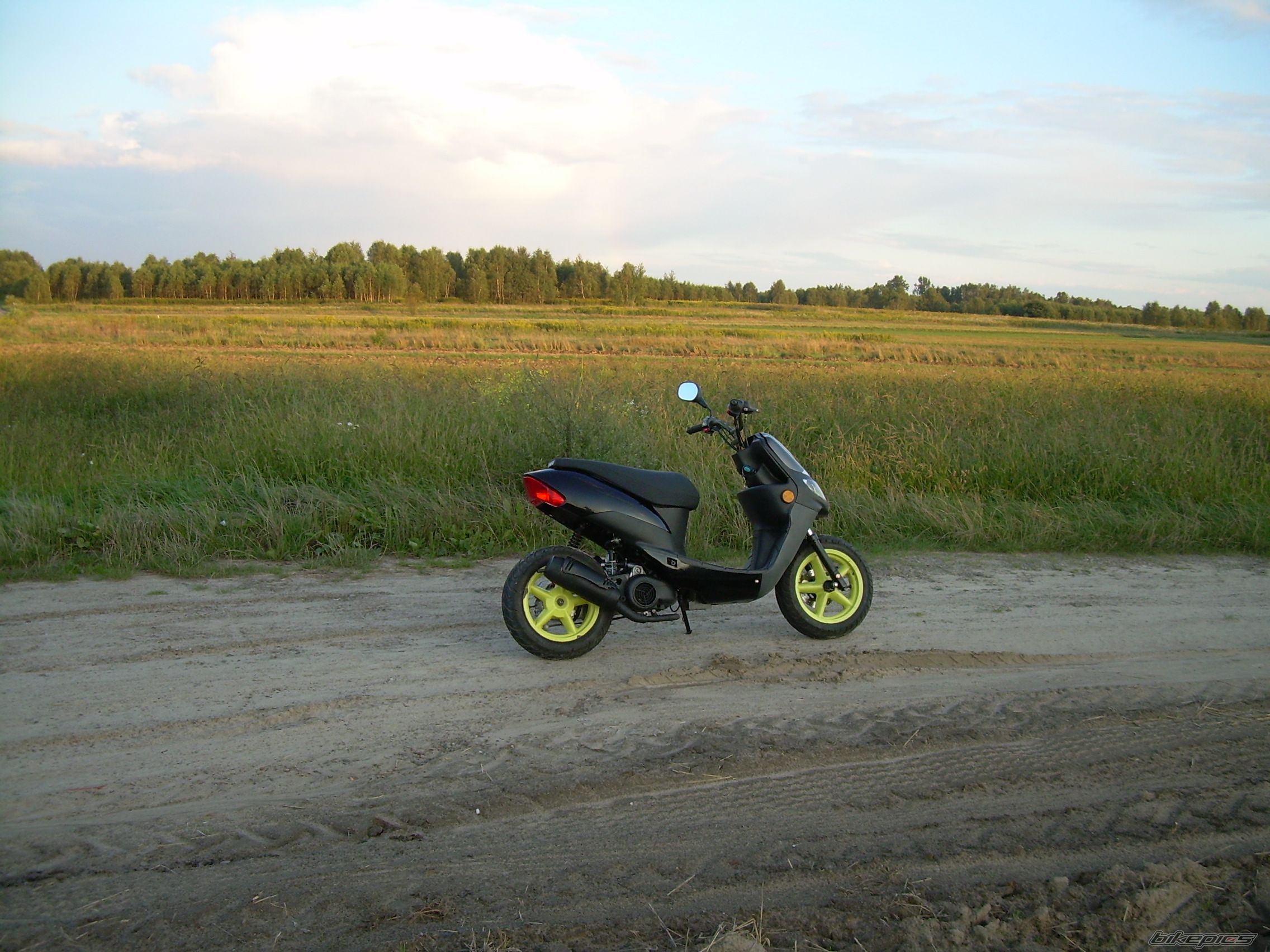Photo 2049799