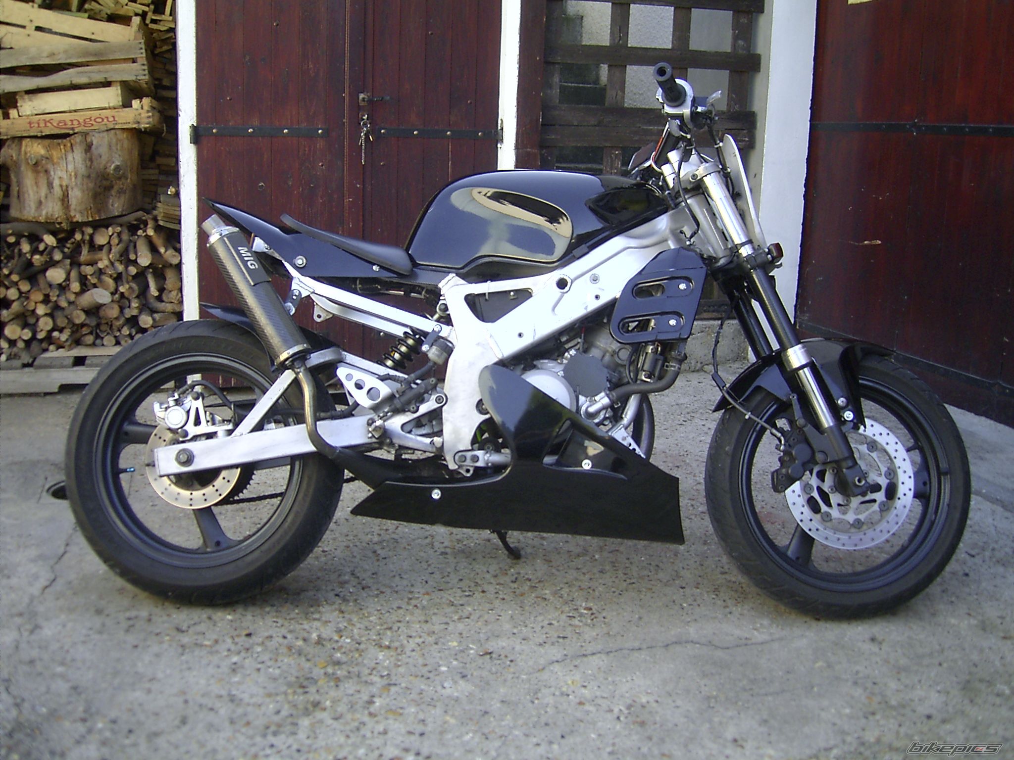 Bike Photo 2049820