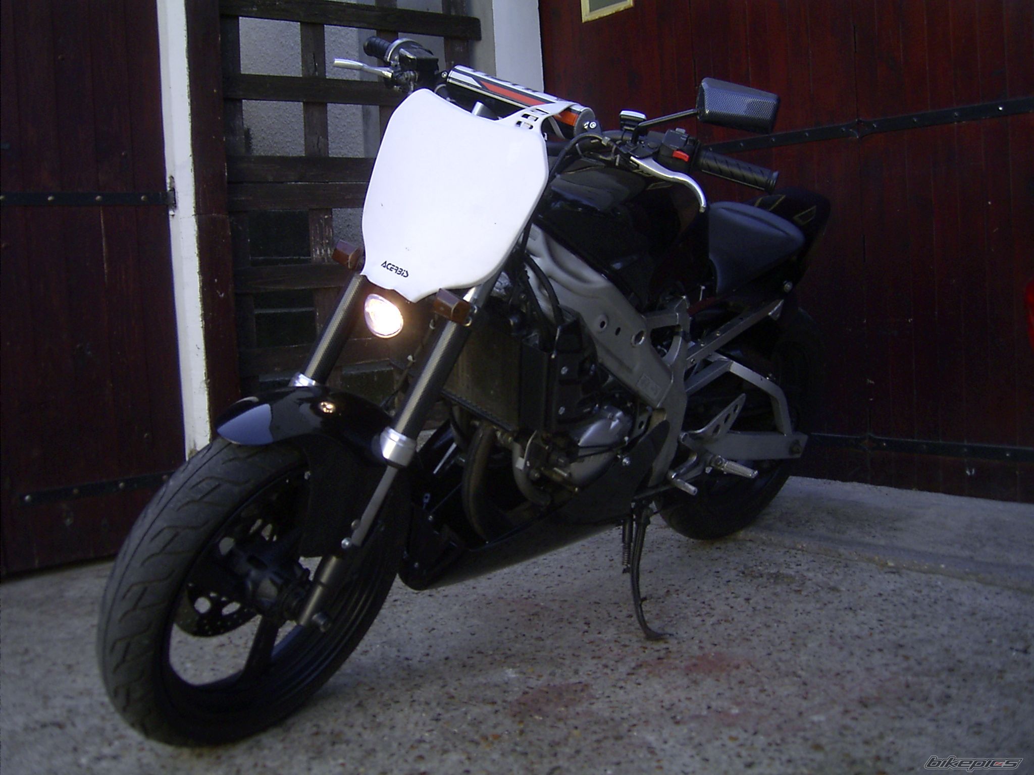 Bike Photo 2049822