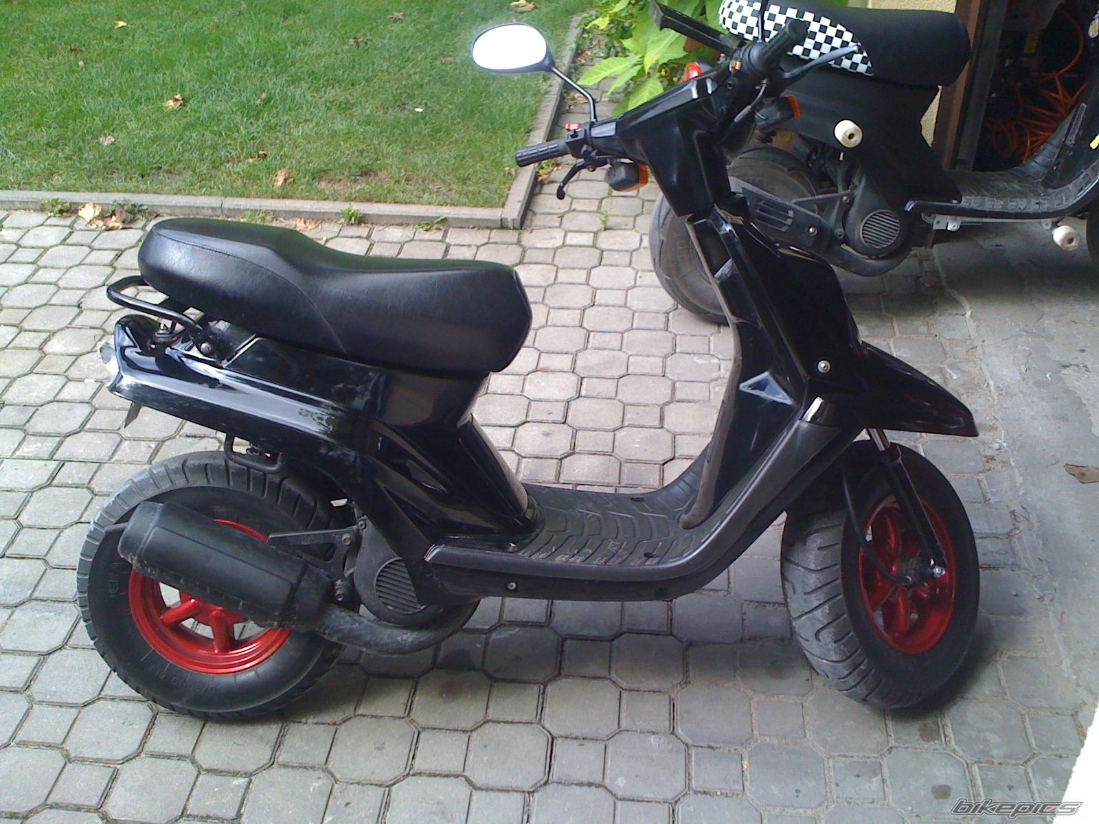 Photo 2049845