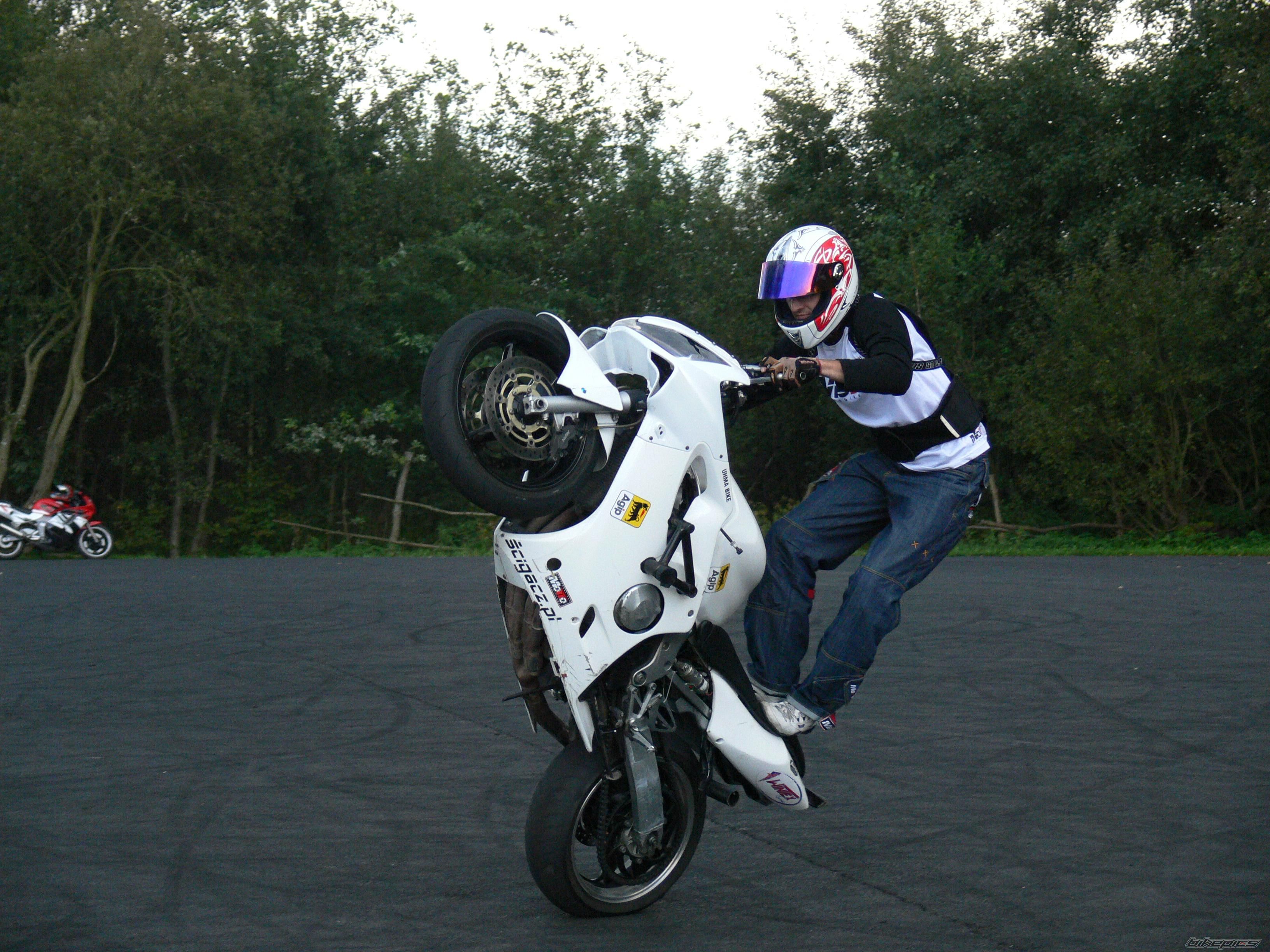 Bike Photo 2049865