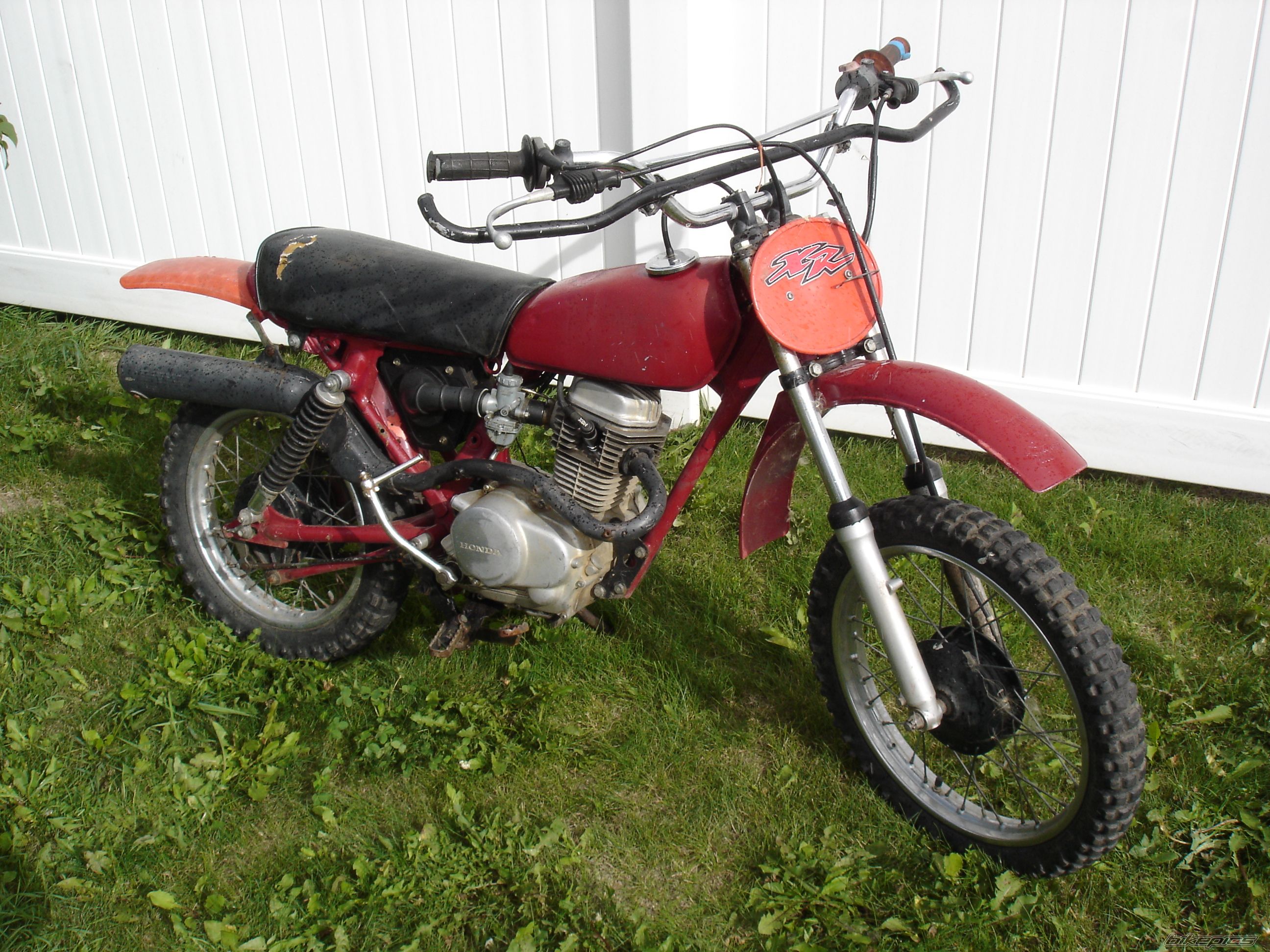 Photo 2049921
