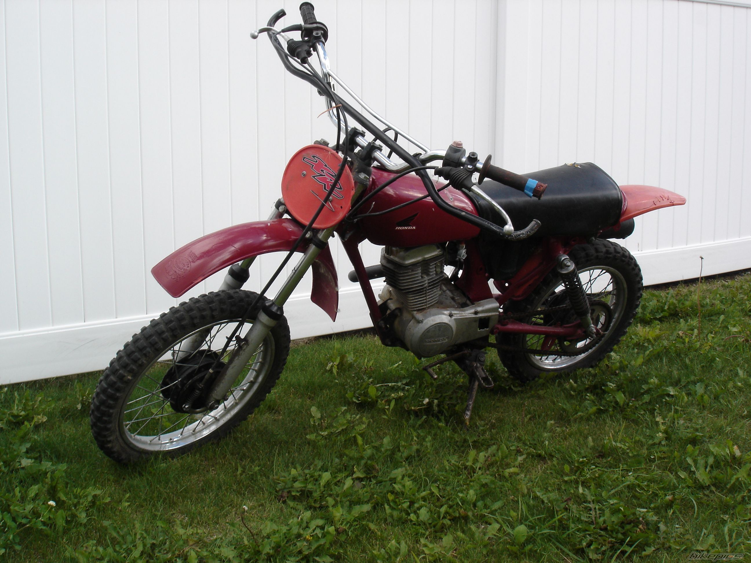 Photo 2049925