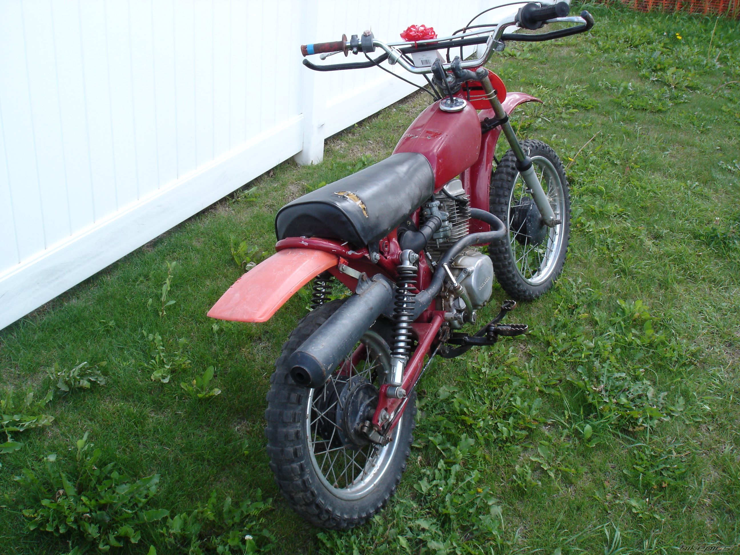 Photo 2049942