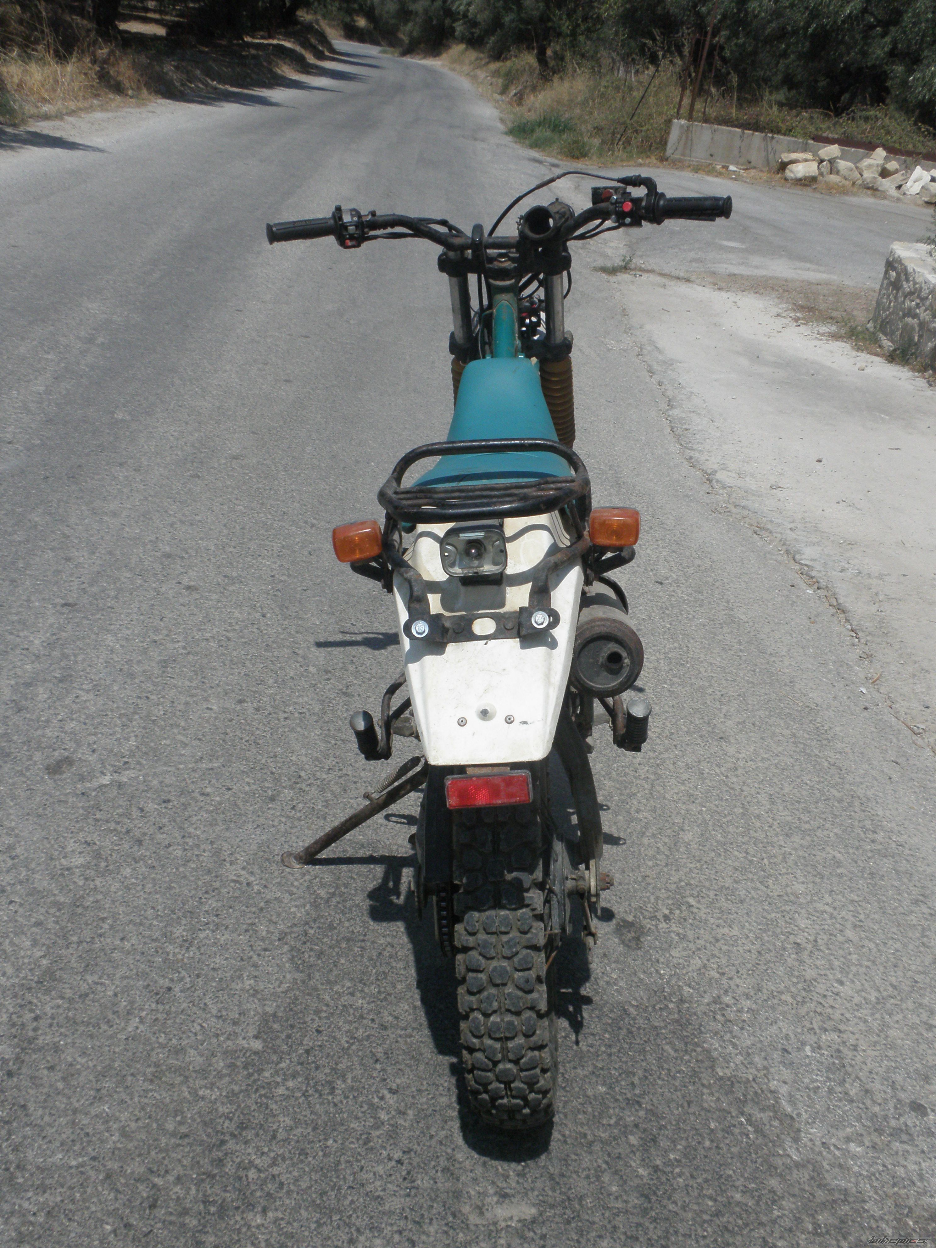 Photo 2049958