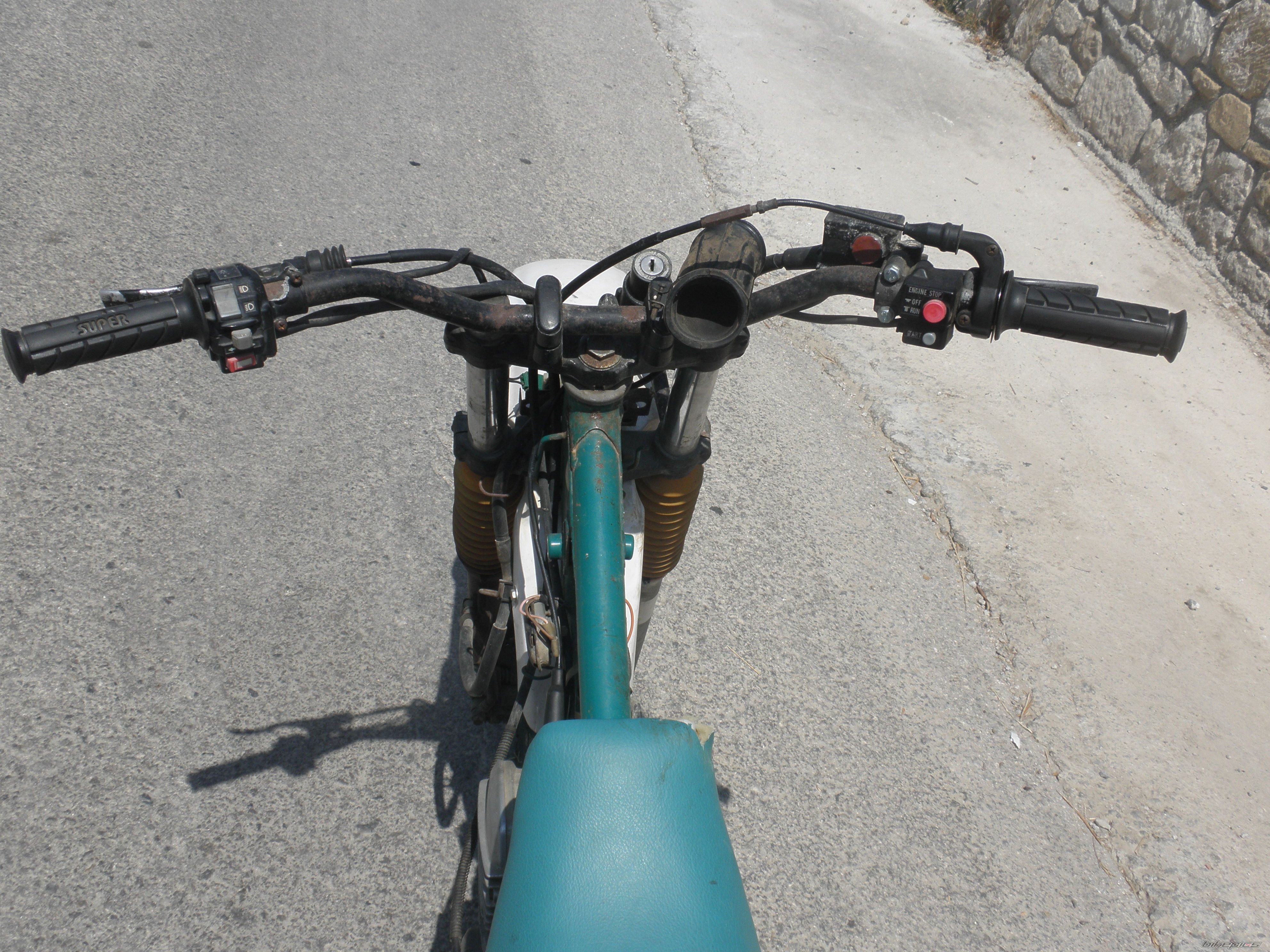 Photo 2049973