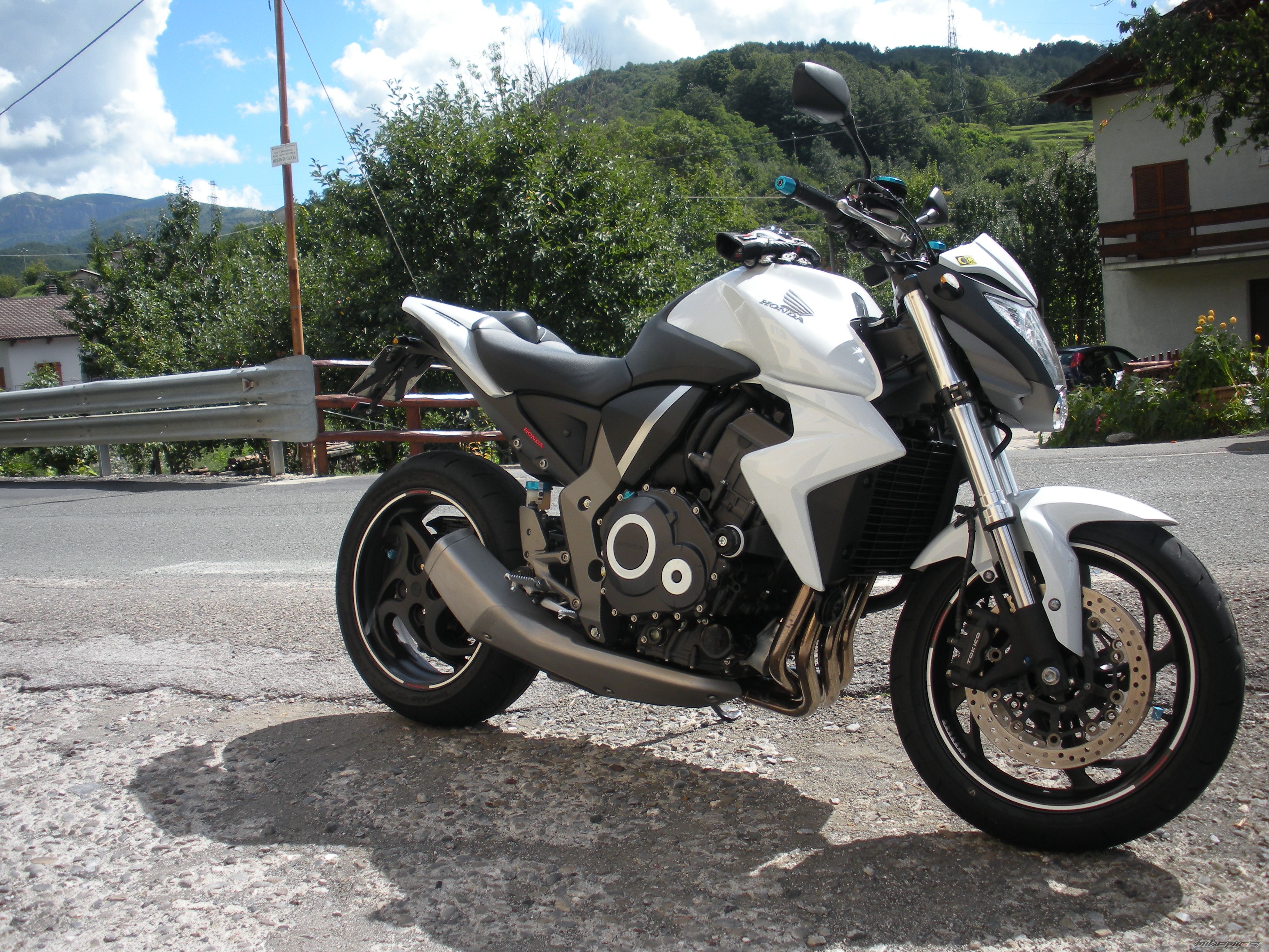 Bike Photo 2050654