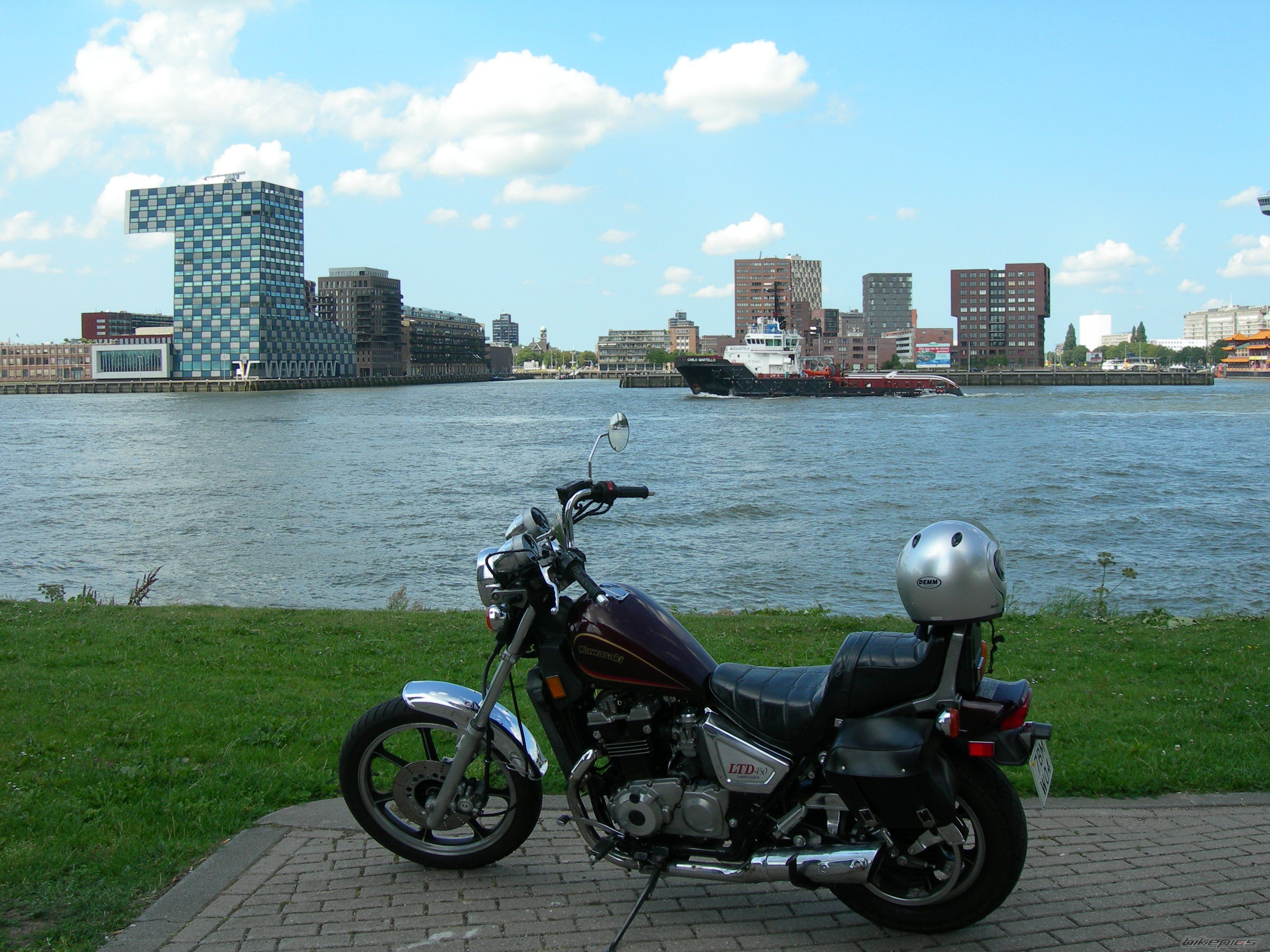 Bike Photo 2050659