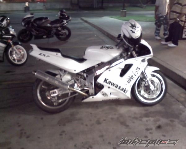Photo 2050775