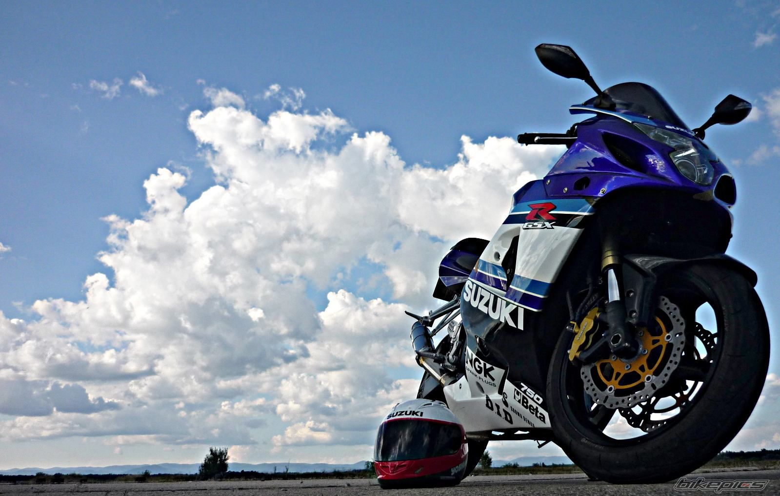Bike Photo 2050798