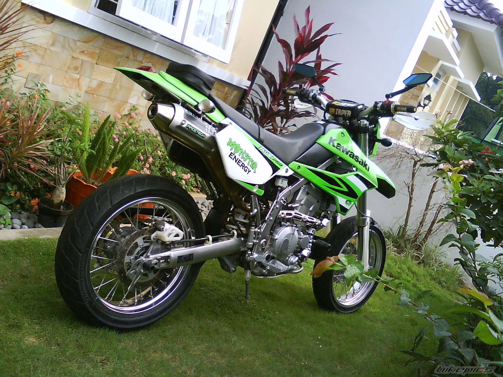 Bike Photo 2050804