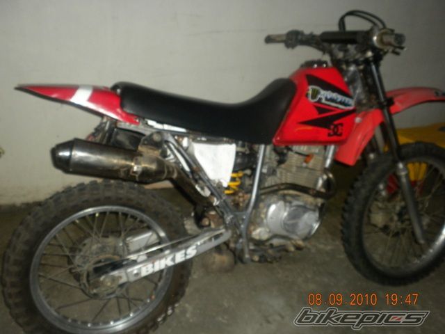 Photo 2050842