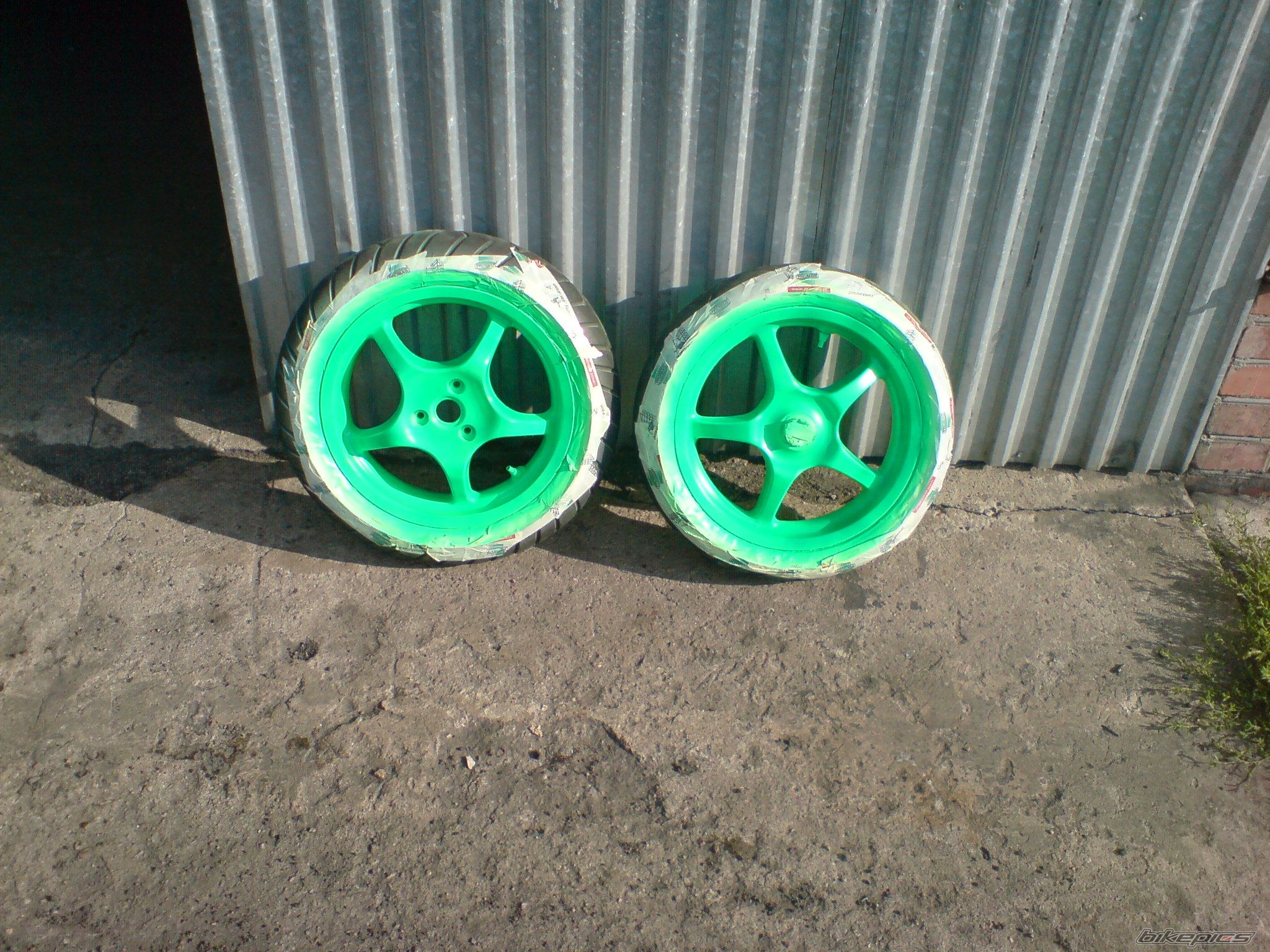 Photo 2050897