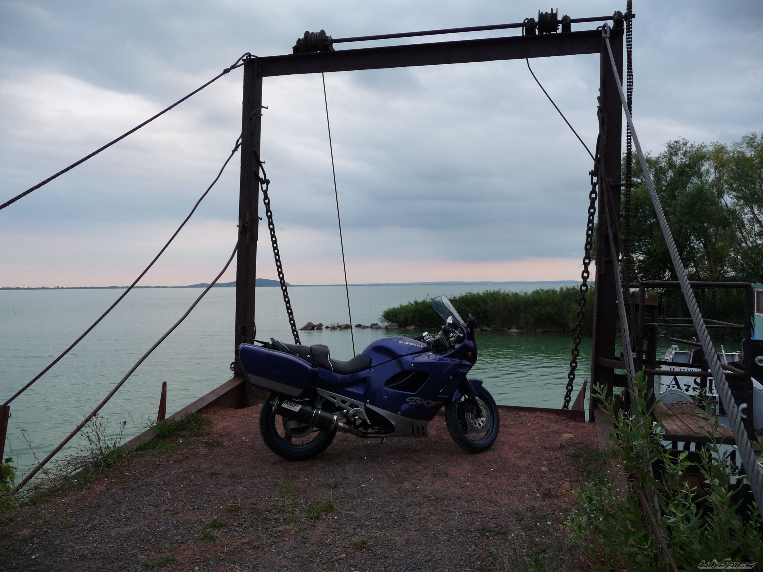 Photo 2050955