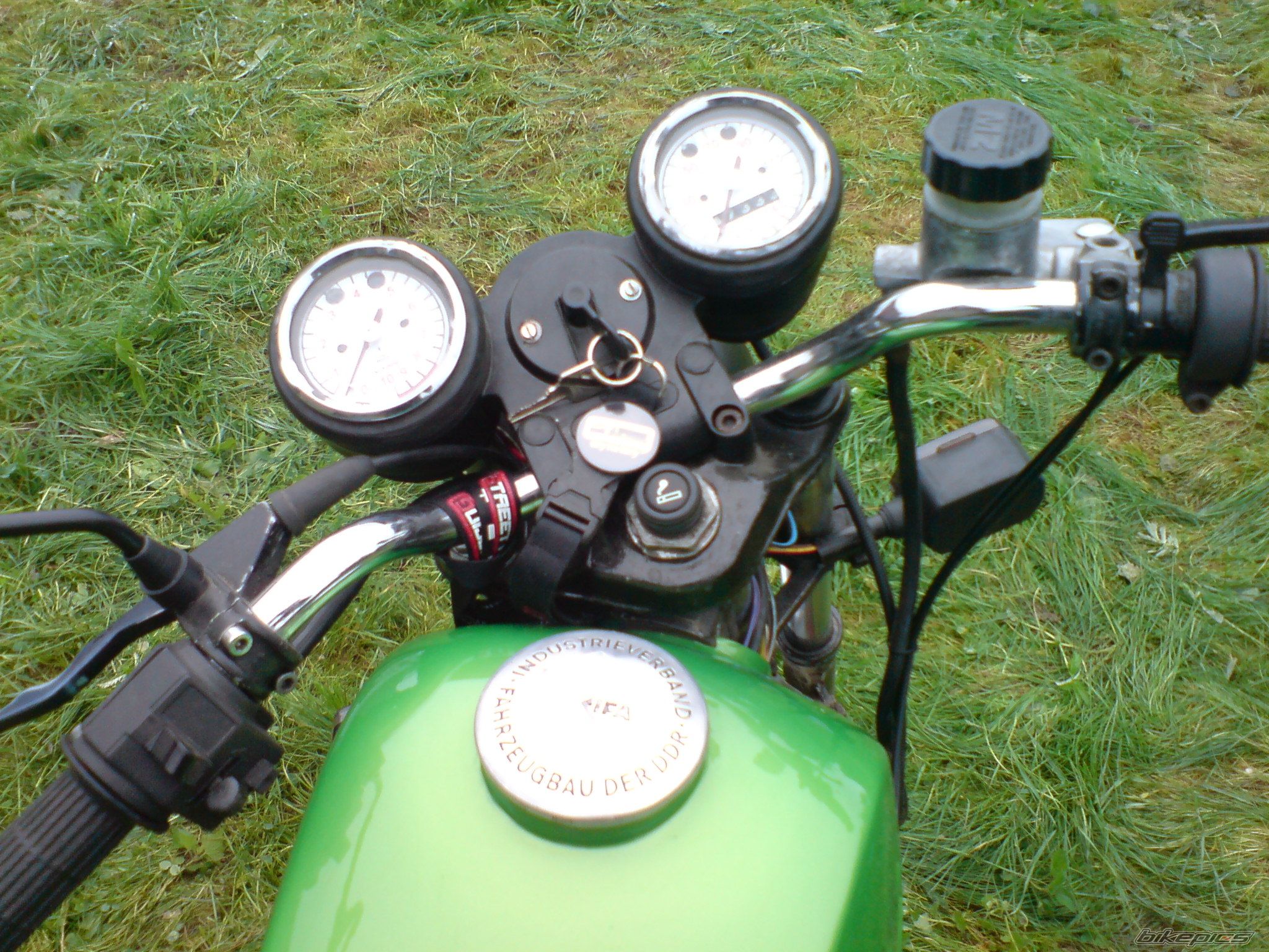 Photo 2051037