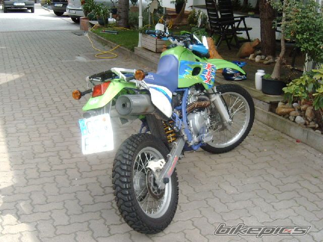 Photo 2051180