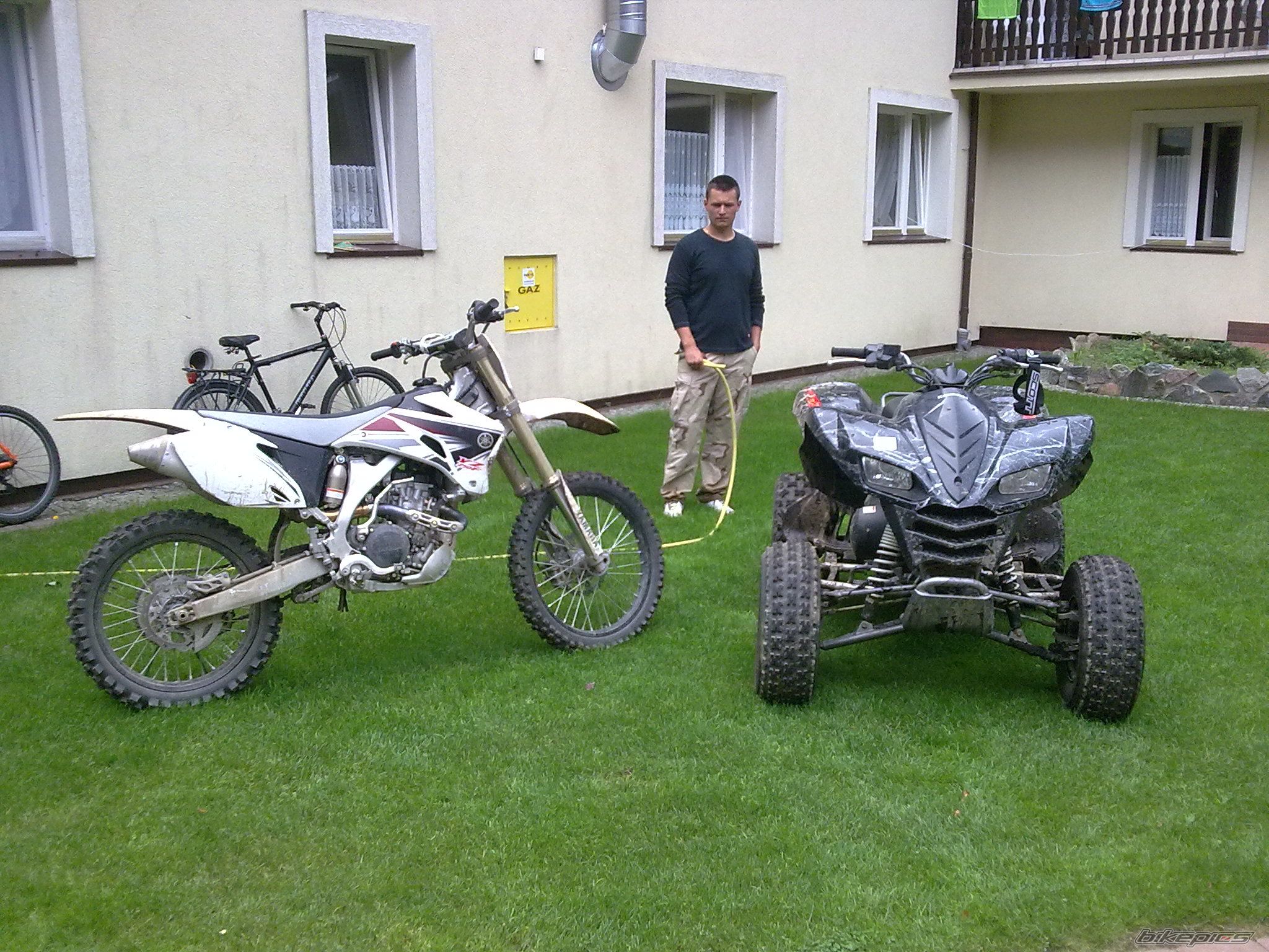 Bike Photo 2051297